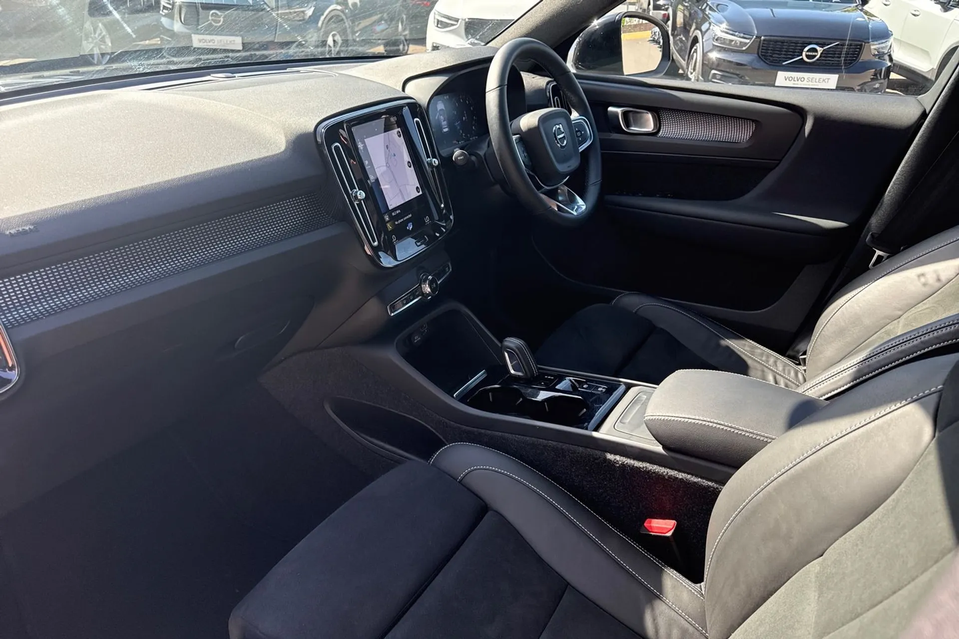 Volvo XC40 thumbnail image number 26