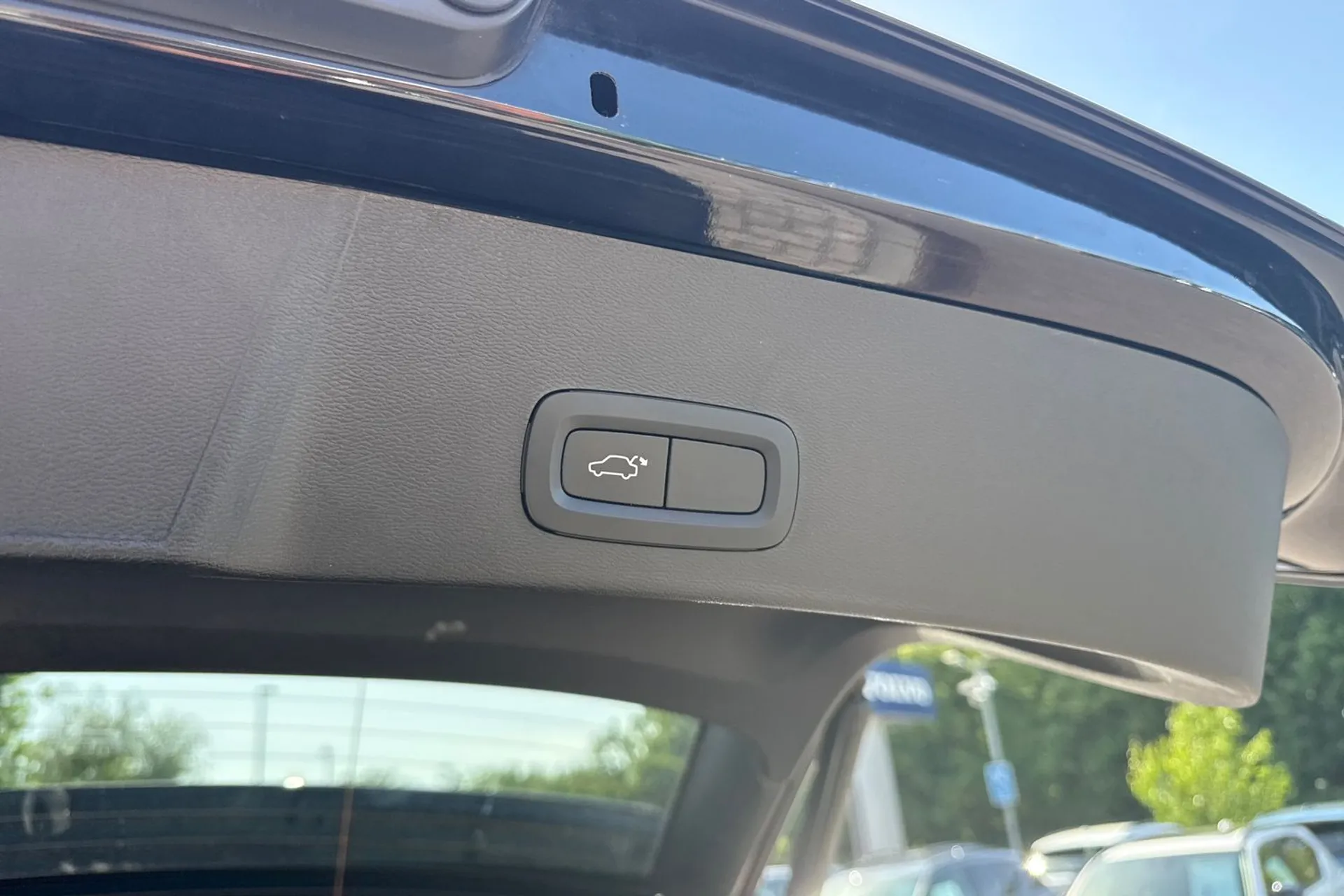 Volvo XC40 thumbnail image number 21