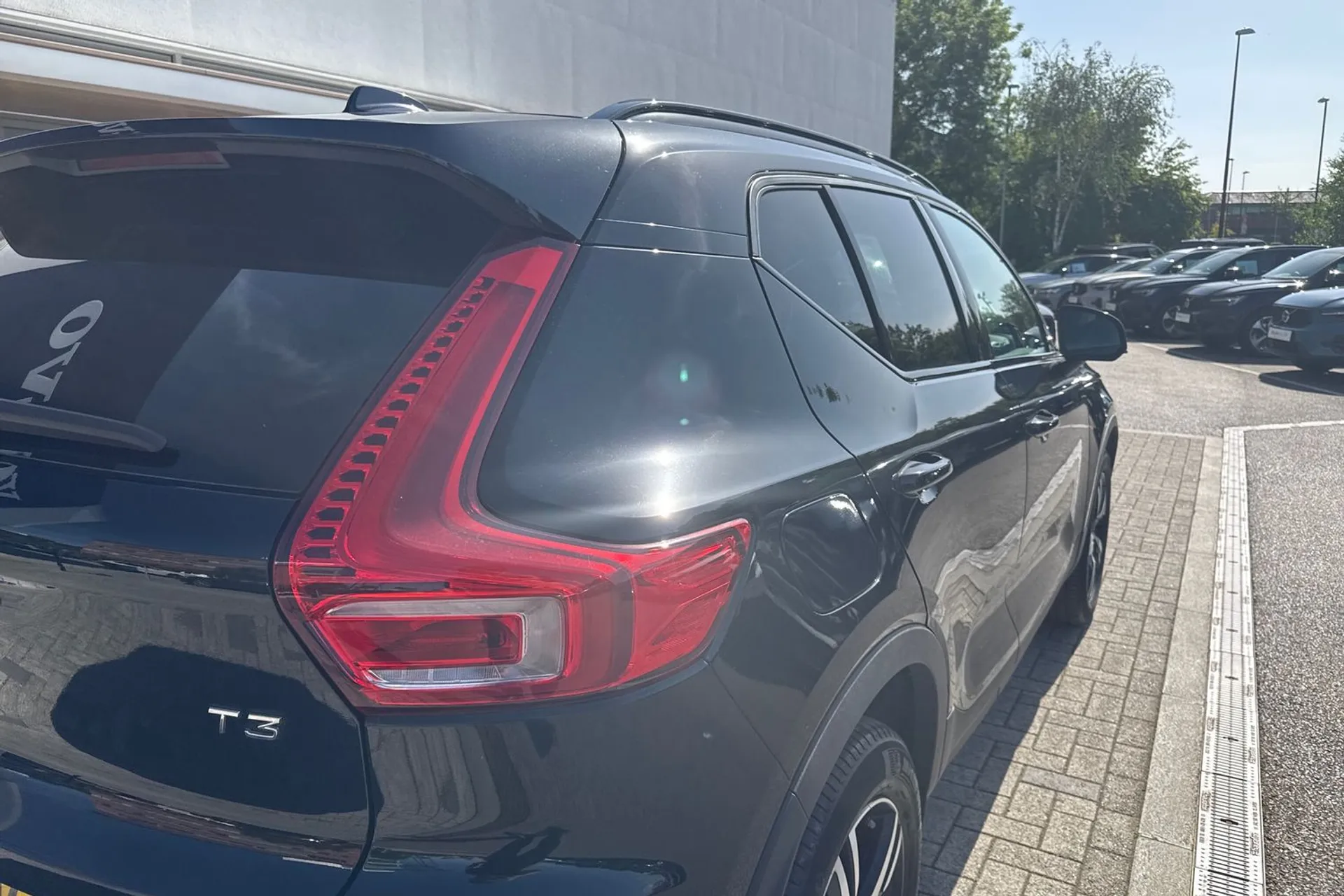 Volvo XC40 thumbnail image number 14