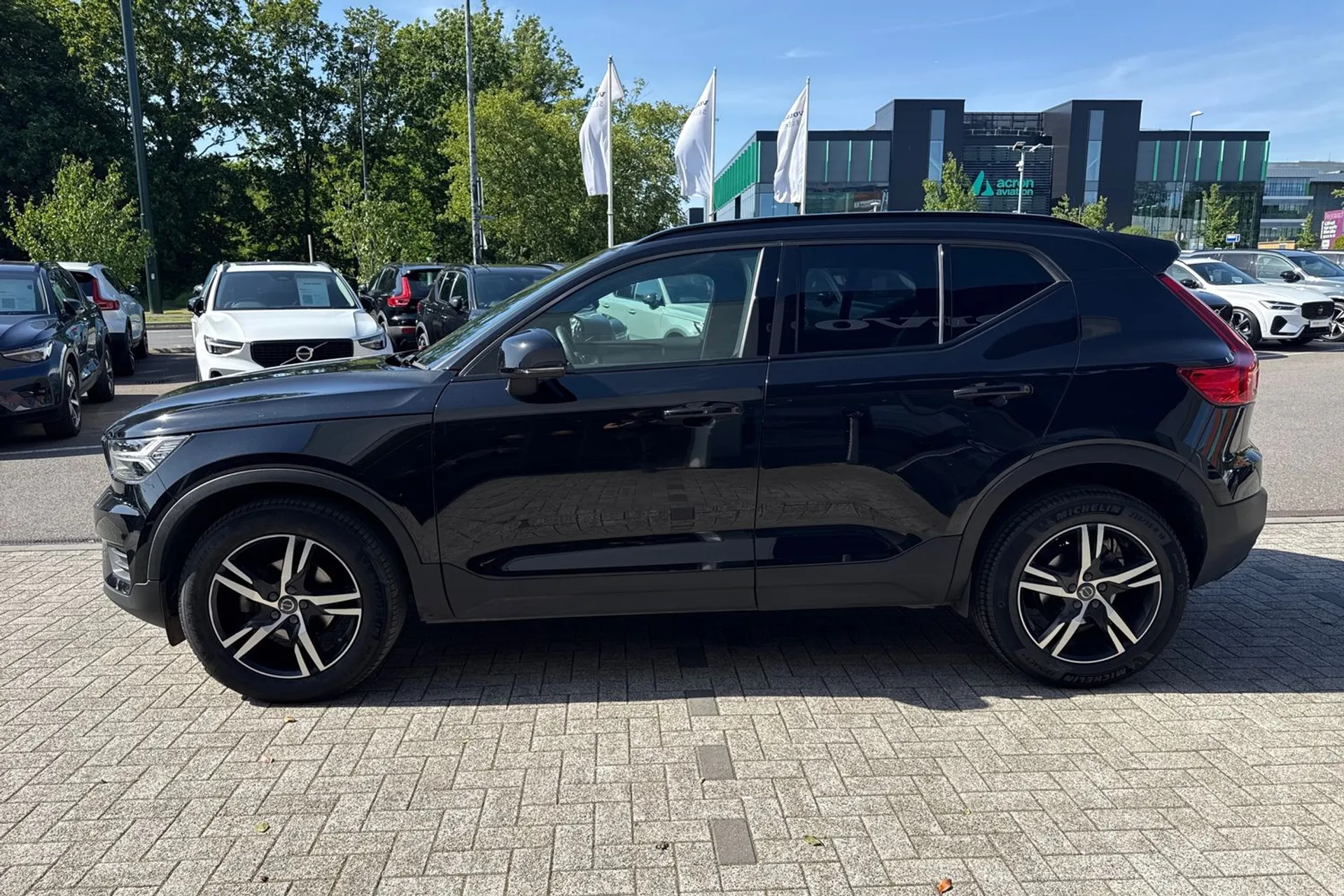 Volvo XC40 thumbnail image number 10
