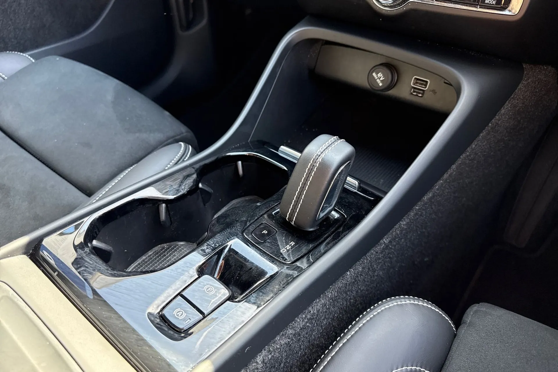 Volvo XC40 thumbnail image number 42