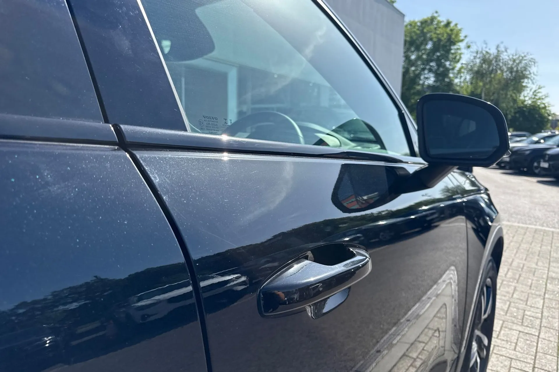 Volvo XC40 thumbnail image number 16