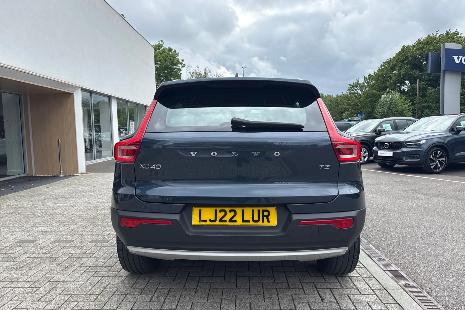 Volvo XC40 thumbnail image number 9