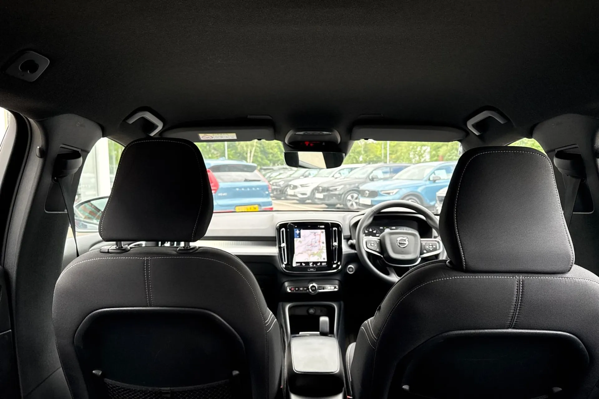 Volvo XC40 thumbnail image number 22