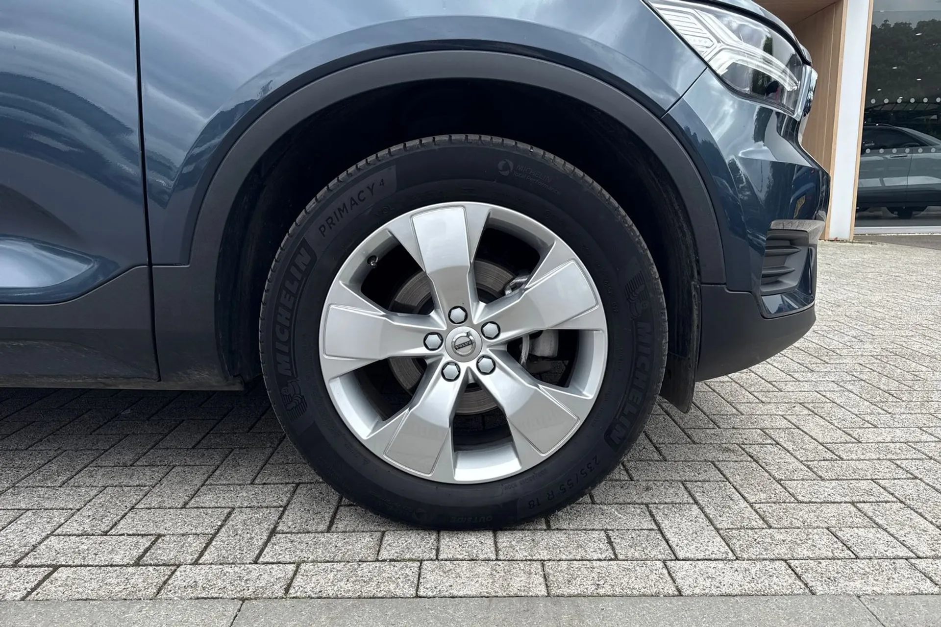 Volvo XC40 thumbnail image number 14