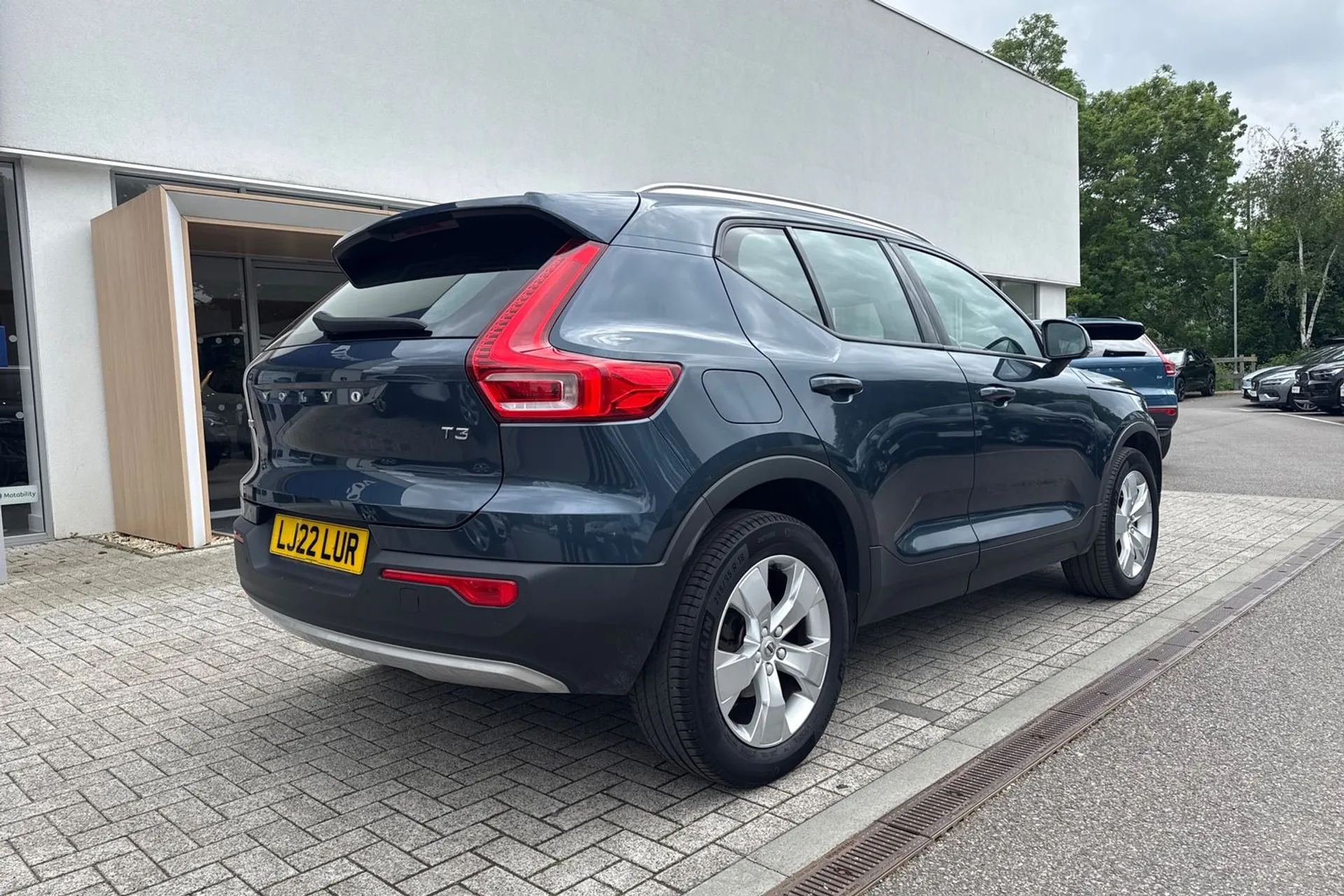 Volvo XC40 thumbnail image number 8