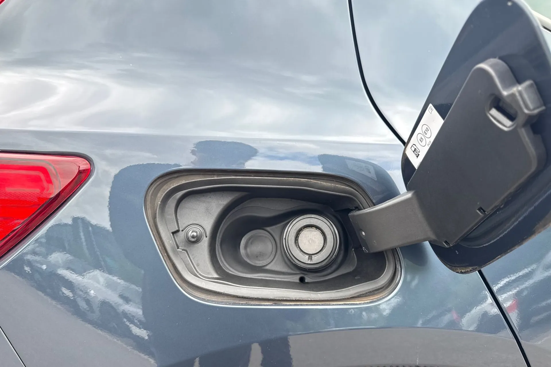 Volvo XC40 thumbnail image number 19