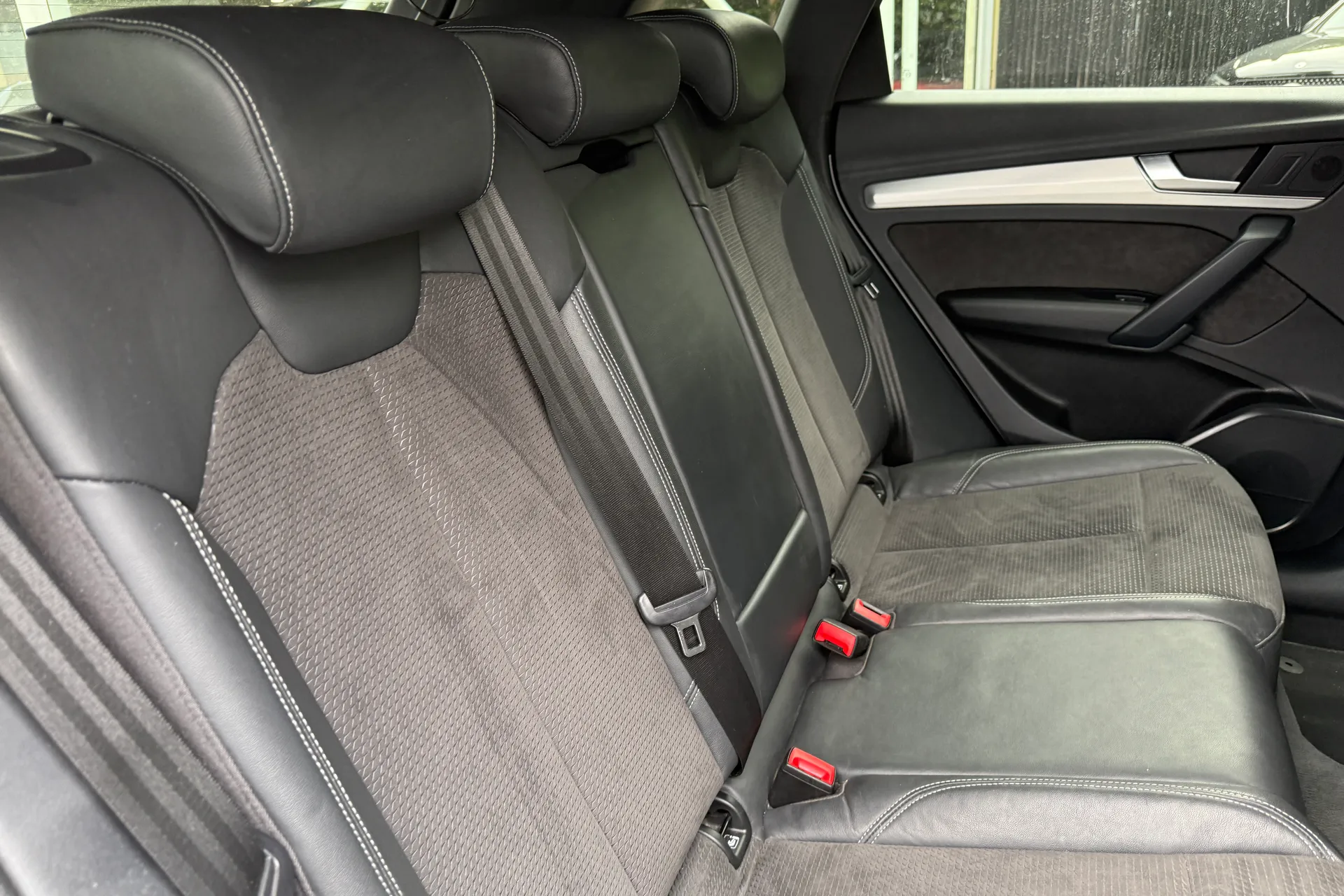 Audi Q5 thumbnail image number 29