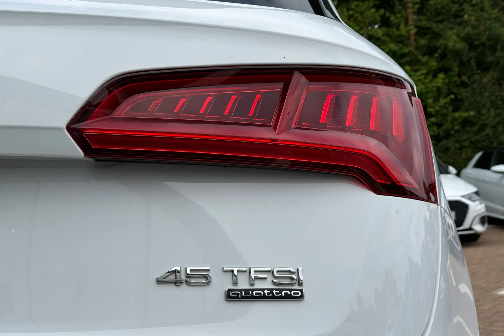 Audi Q5 thumbnail image number 41