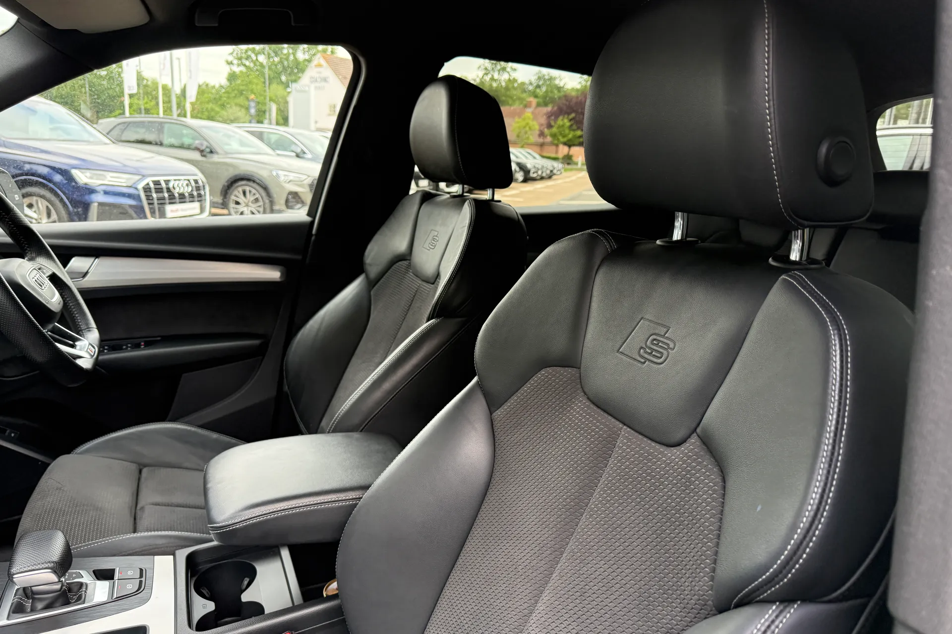 Audi Q5 thumbnail image number 48