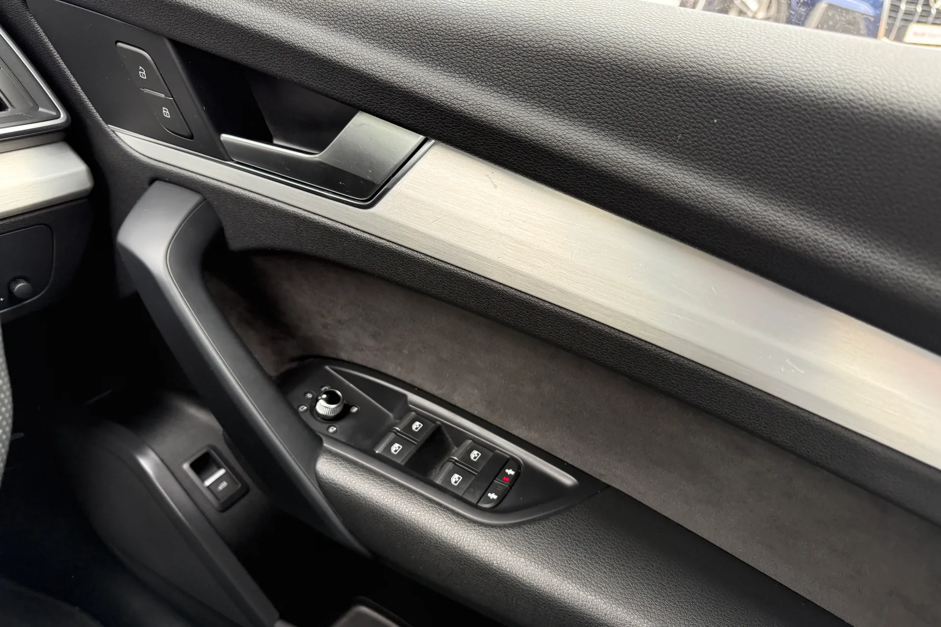 Audi Q5 thumbnail image number 23