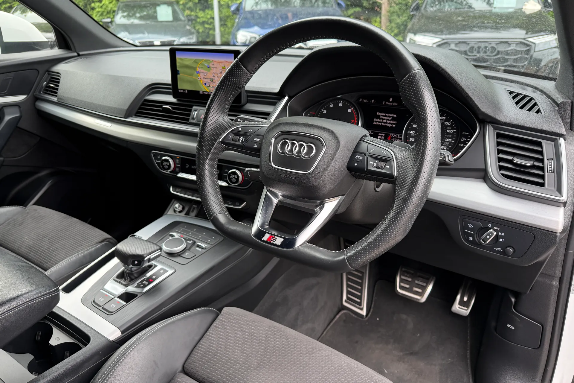 Audi Q5 thumbnail image number 24