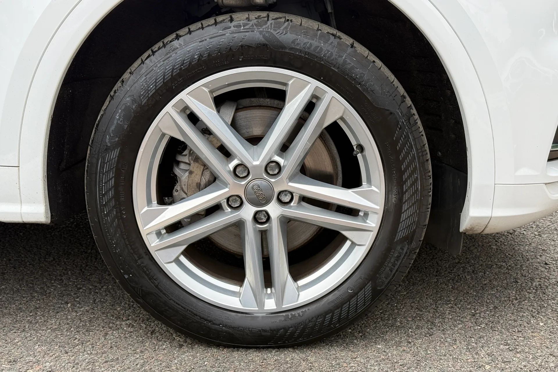 Audi Q5 thumbnail image number 27