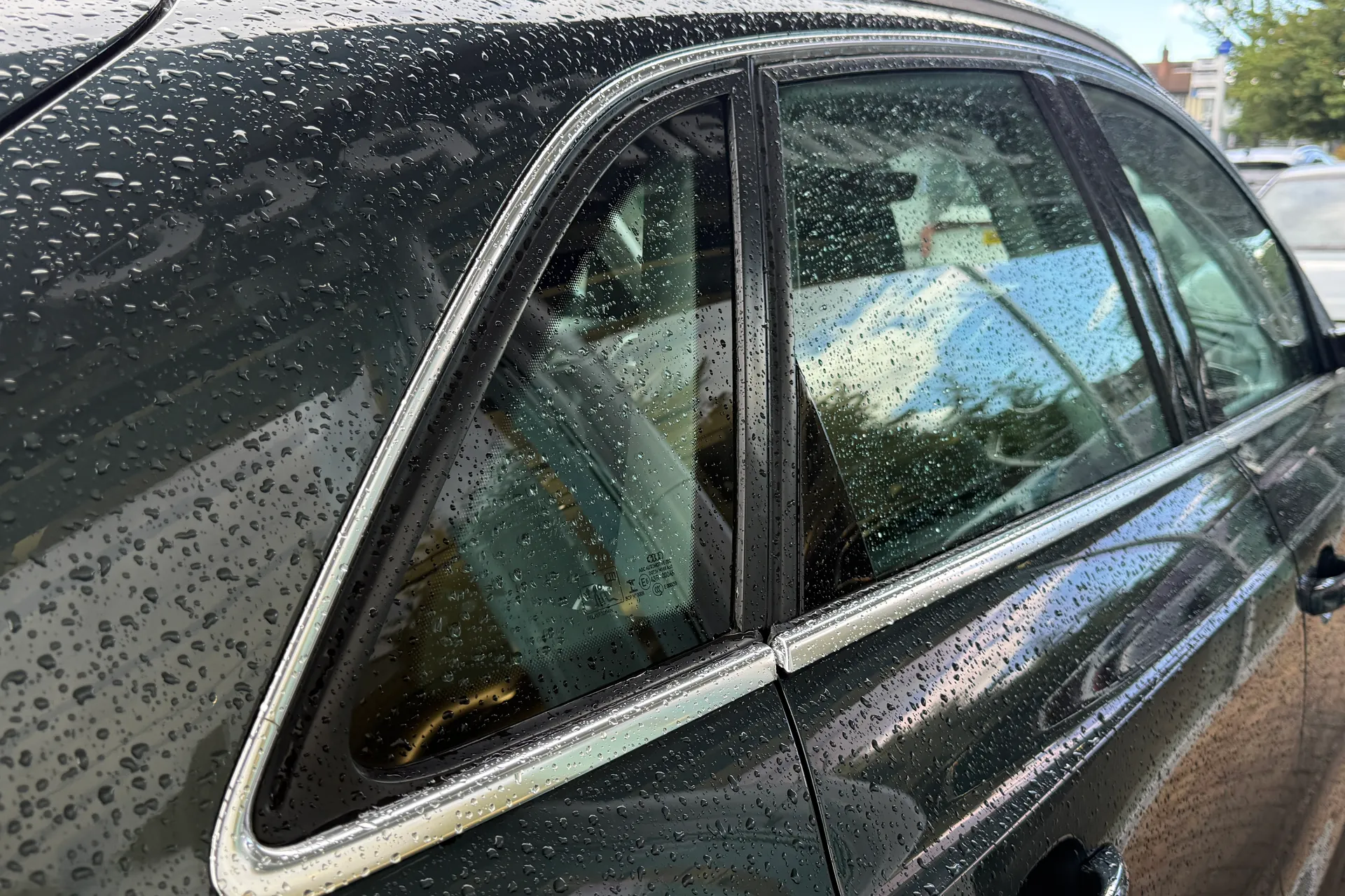Audi Q3 thumbnail image number 36
