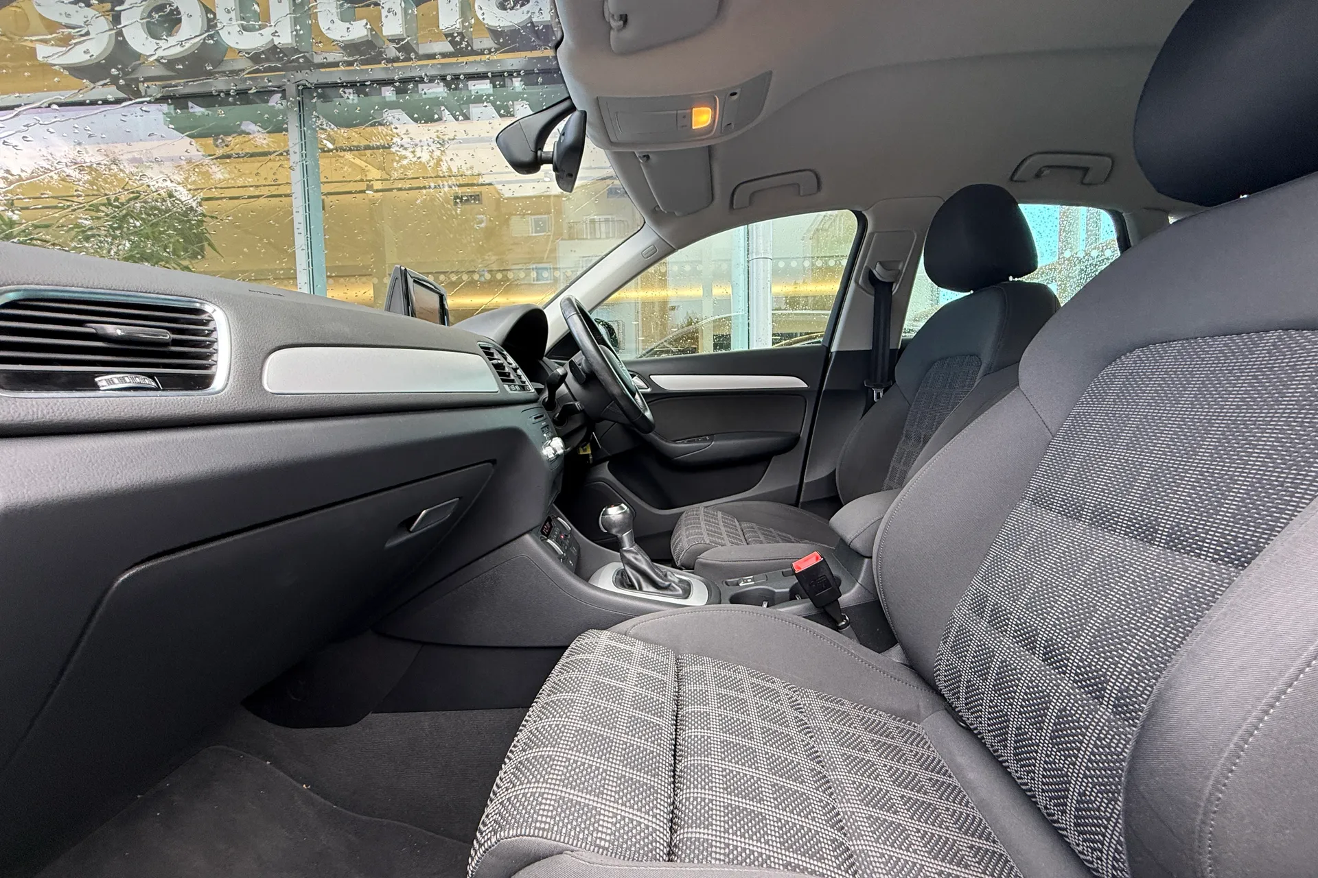 Audi Q3 thumbnail image number 51