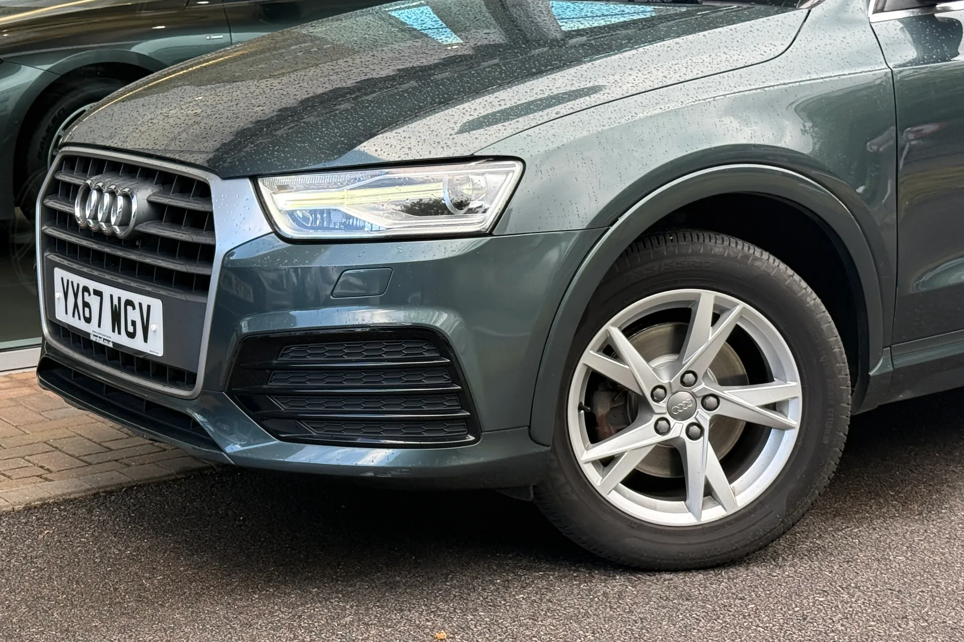 Audi Q3 thumbnail image number 54