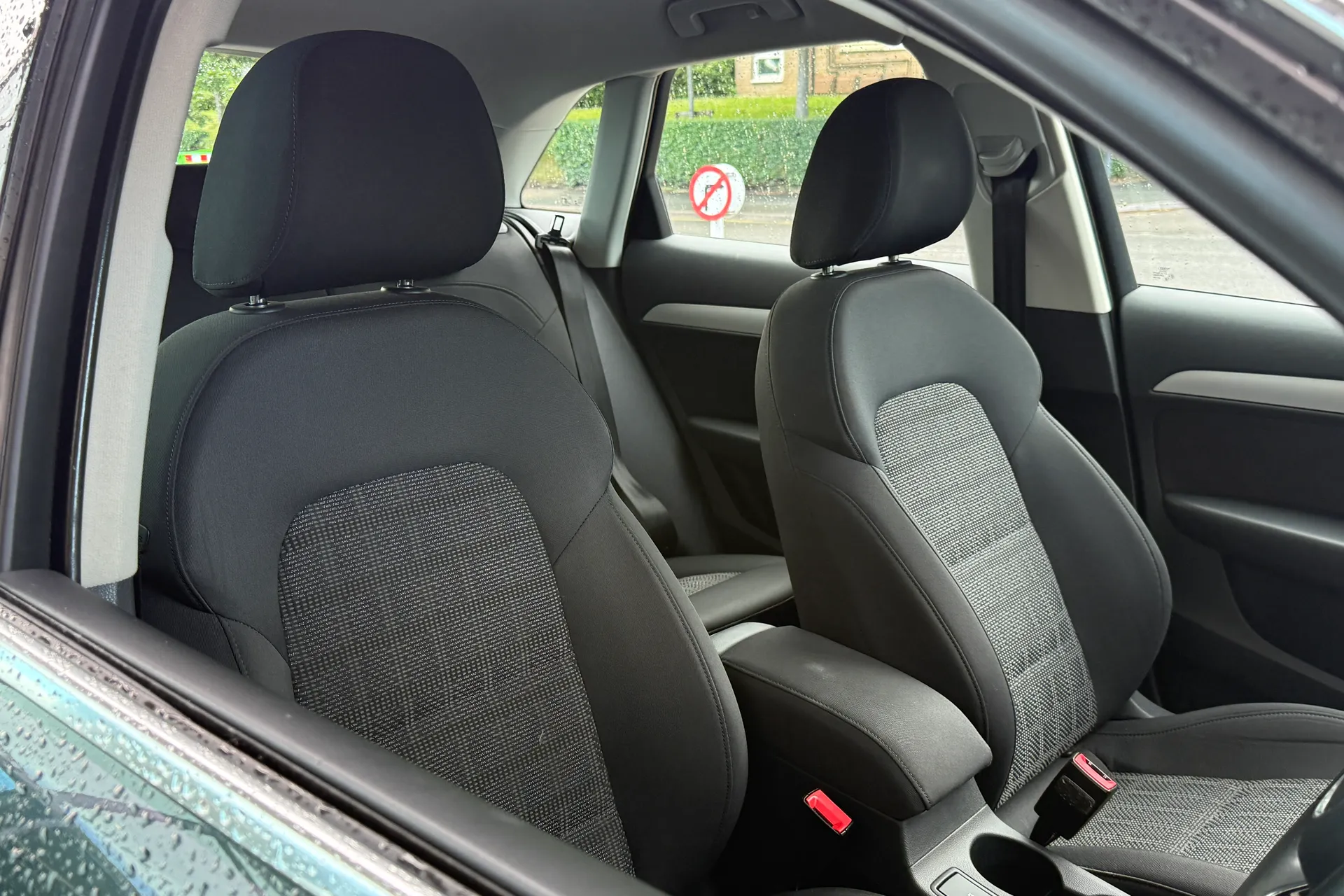 Audi Q3 thumbnail image number 34
