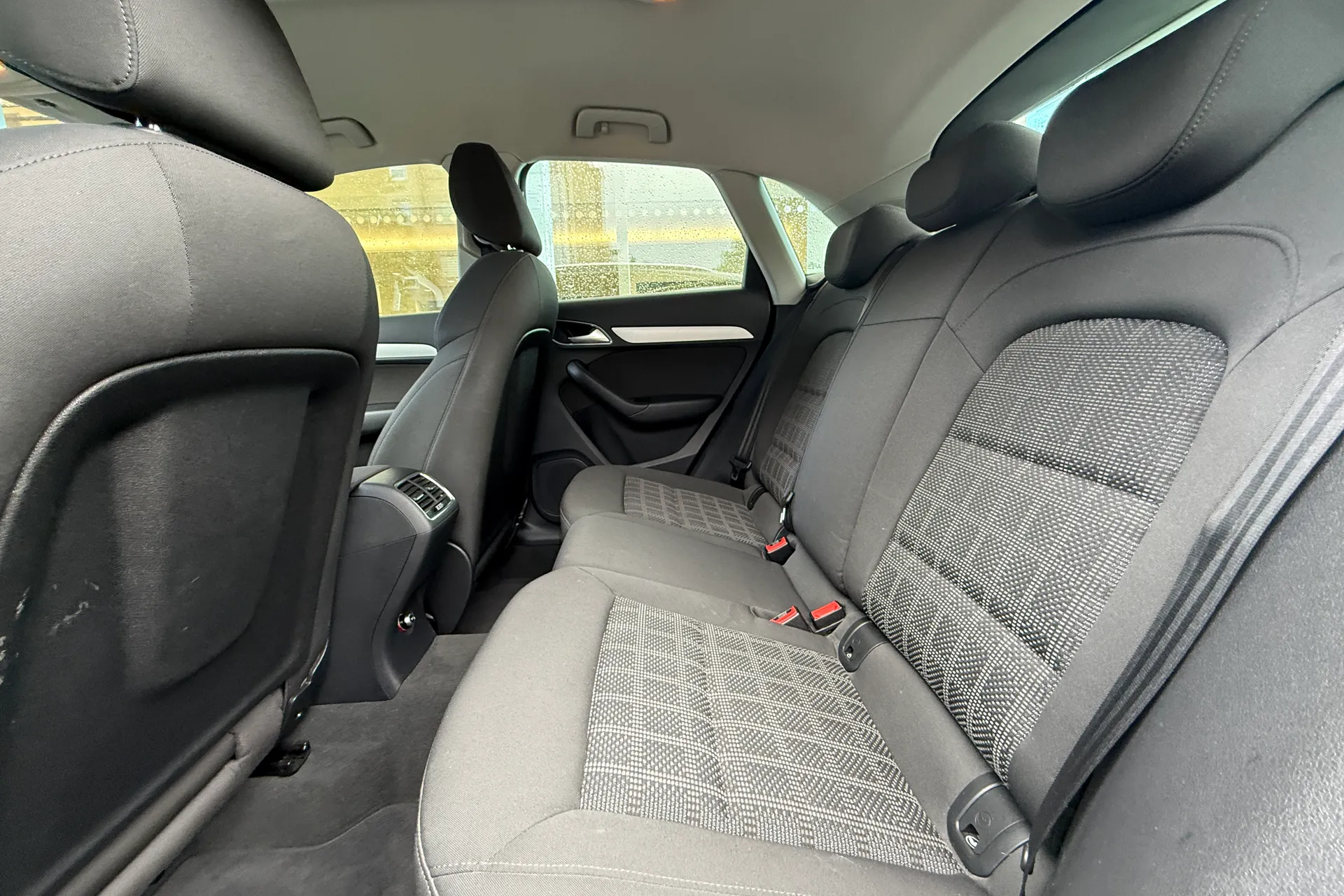 Audi Q3 thumbnail image number 49