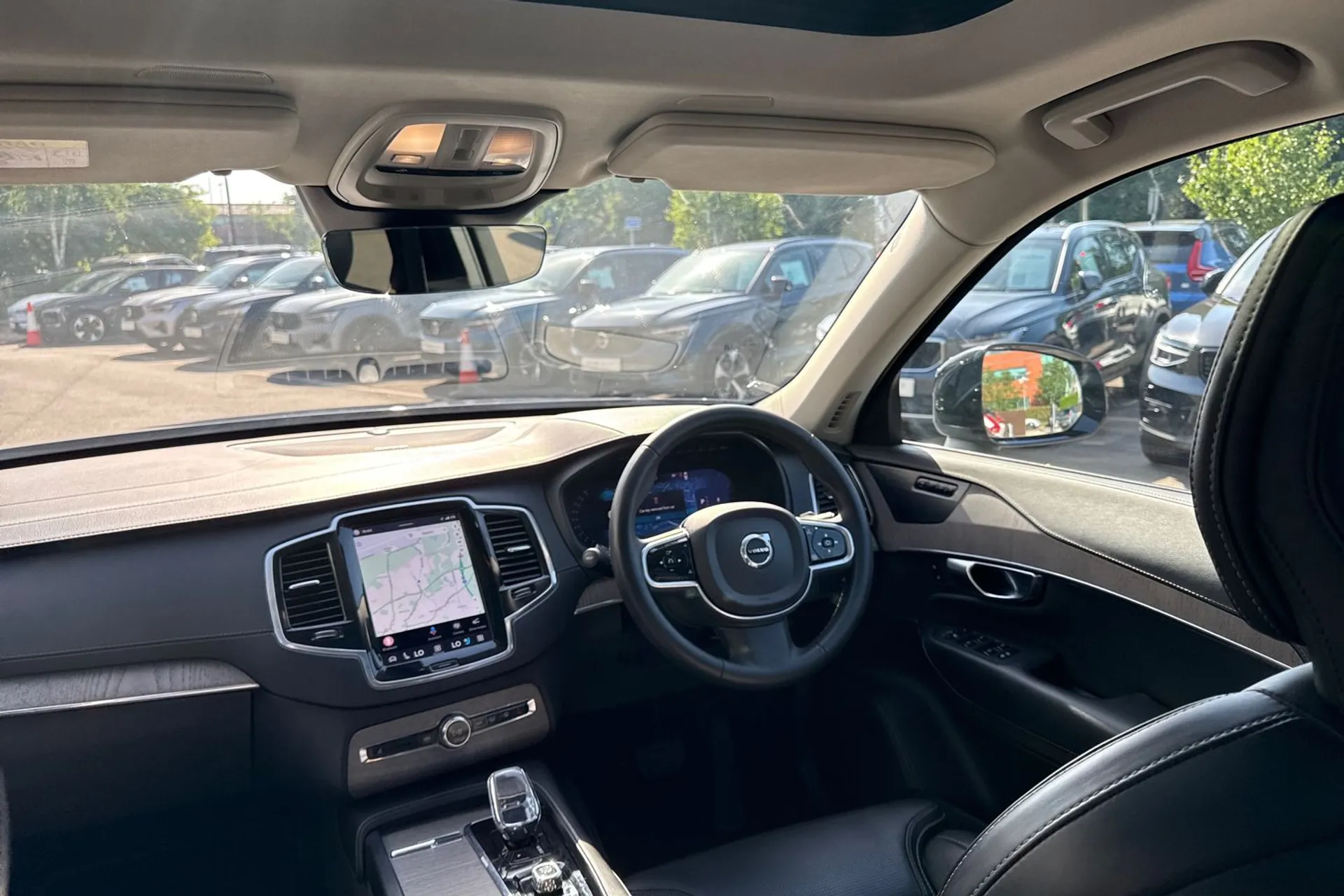 Volvo XC90 thumbnail image number 34