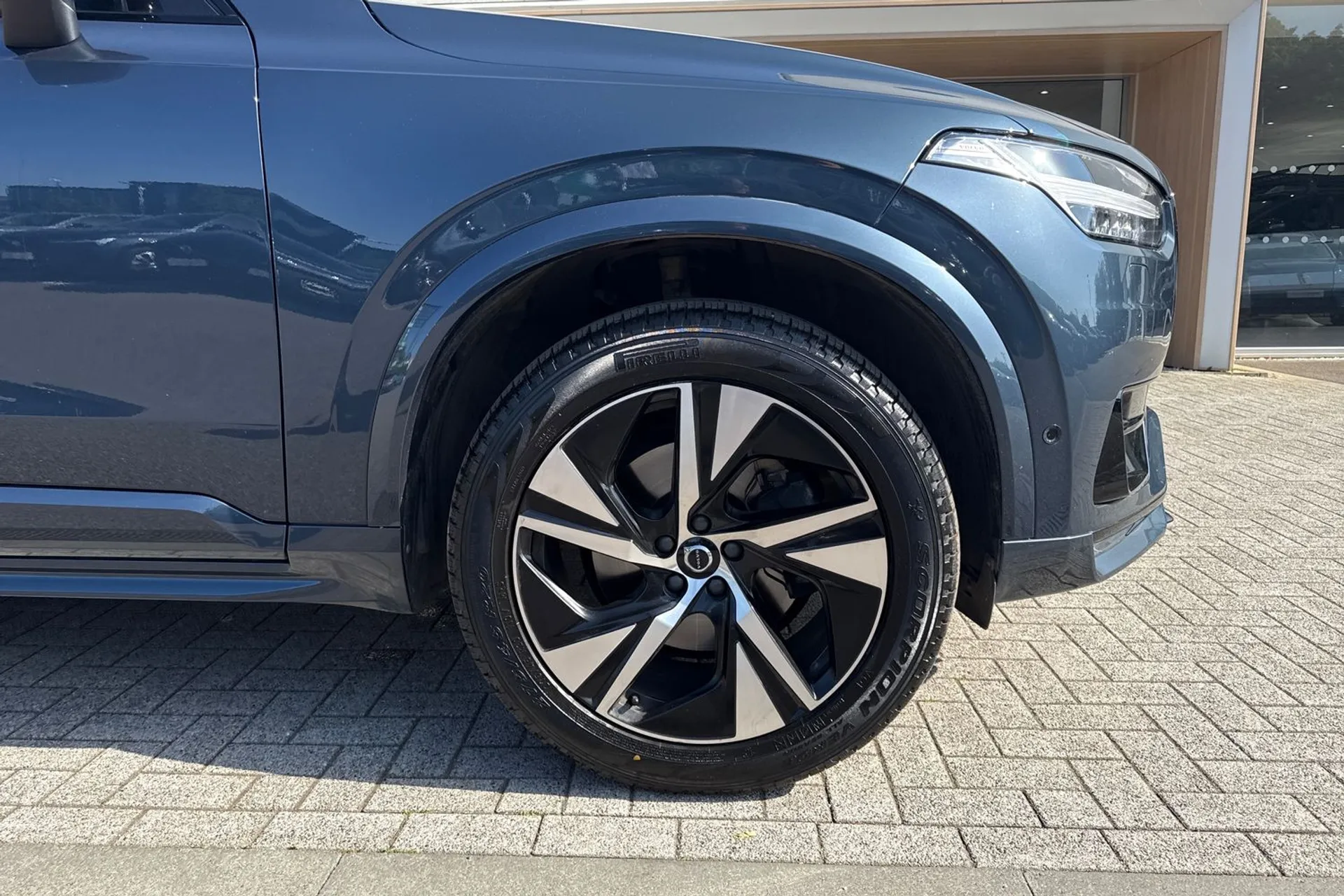 Volvo XC90 thumbnail image number 15