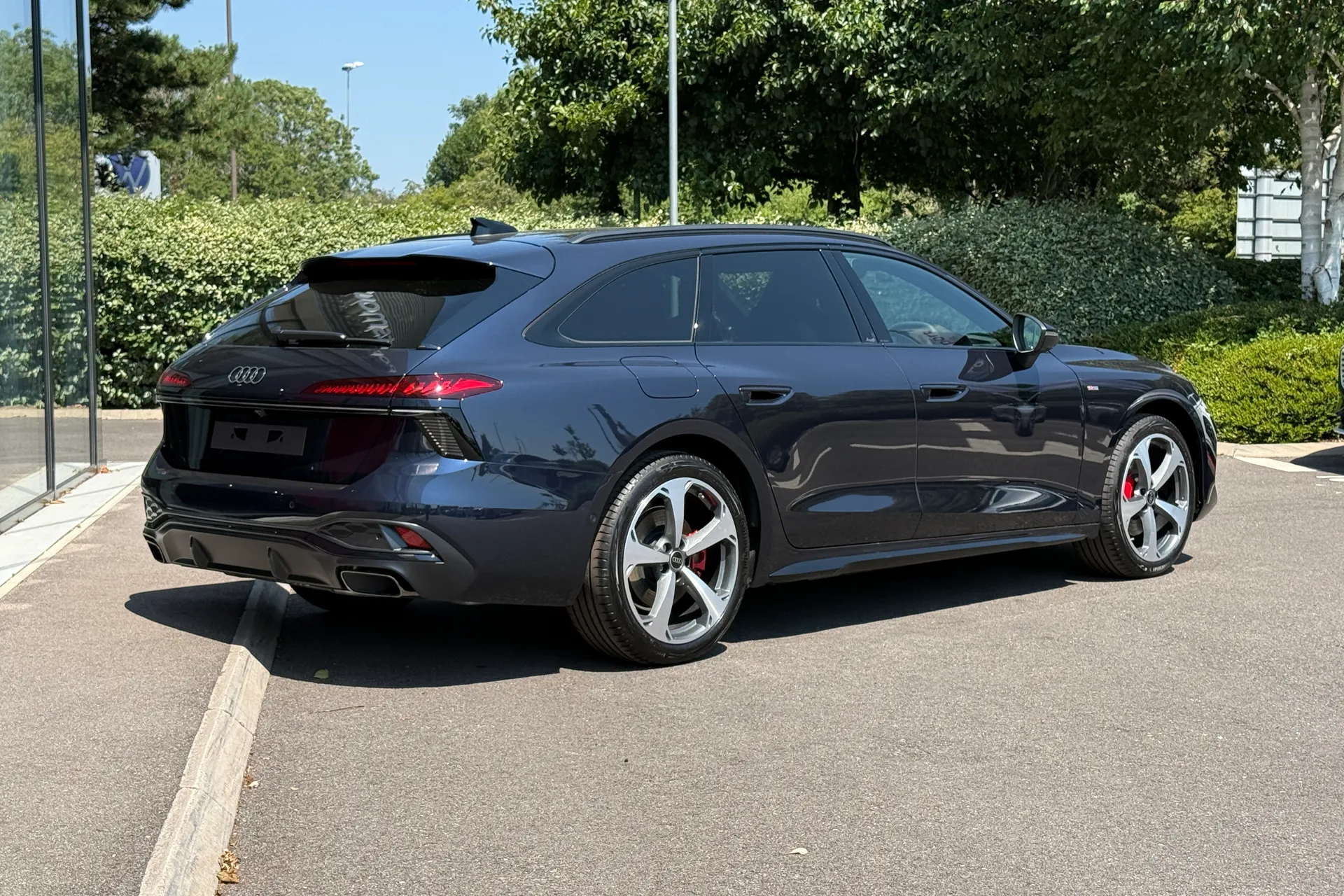 Audi A6 Avant thumbnail image number 13