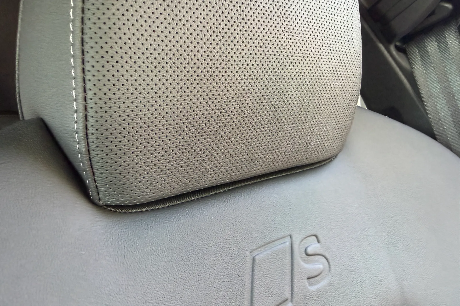 Audi A6 Avant thumbnail image number 20