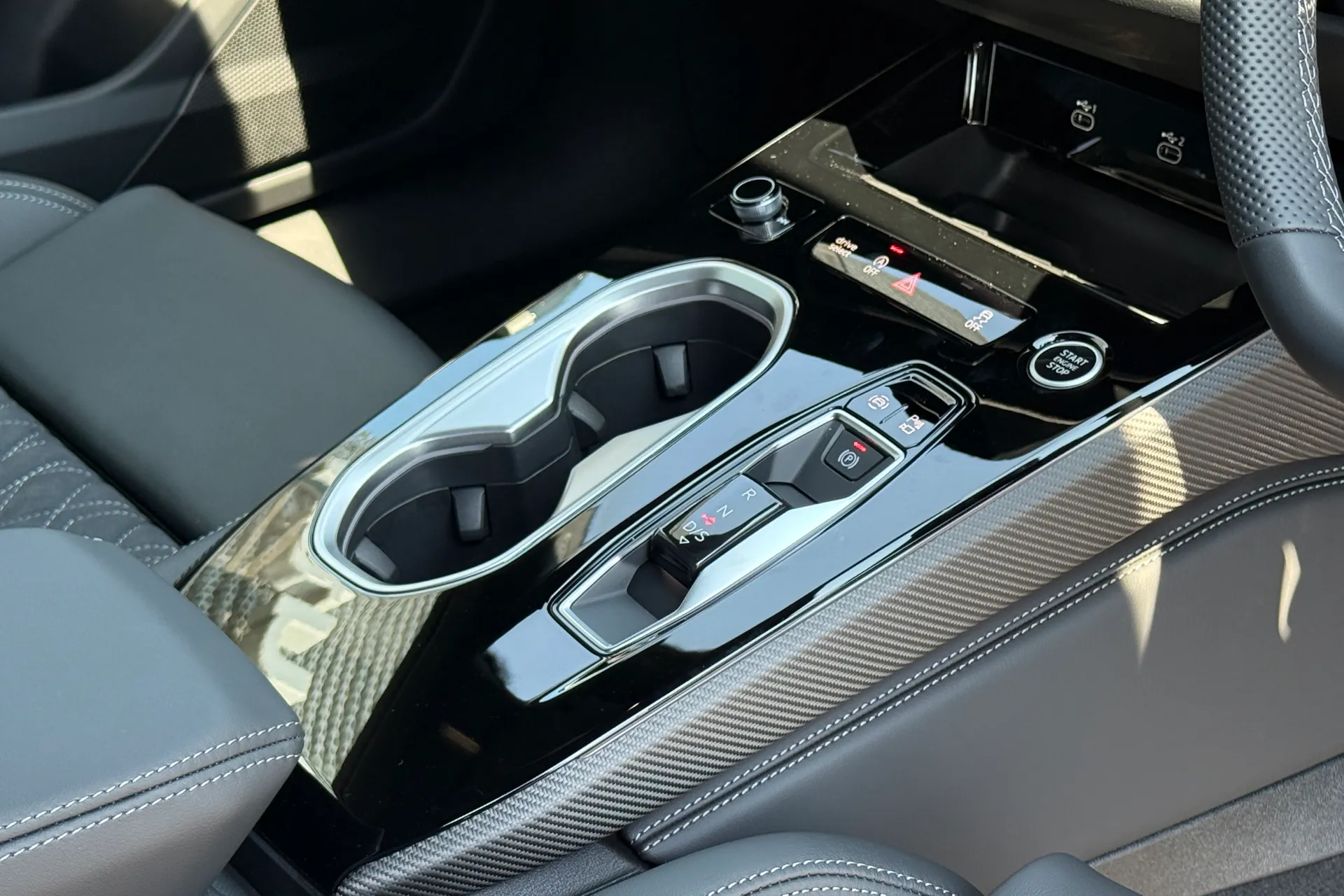 Audi A6 Avant thumbnail image number 10