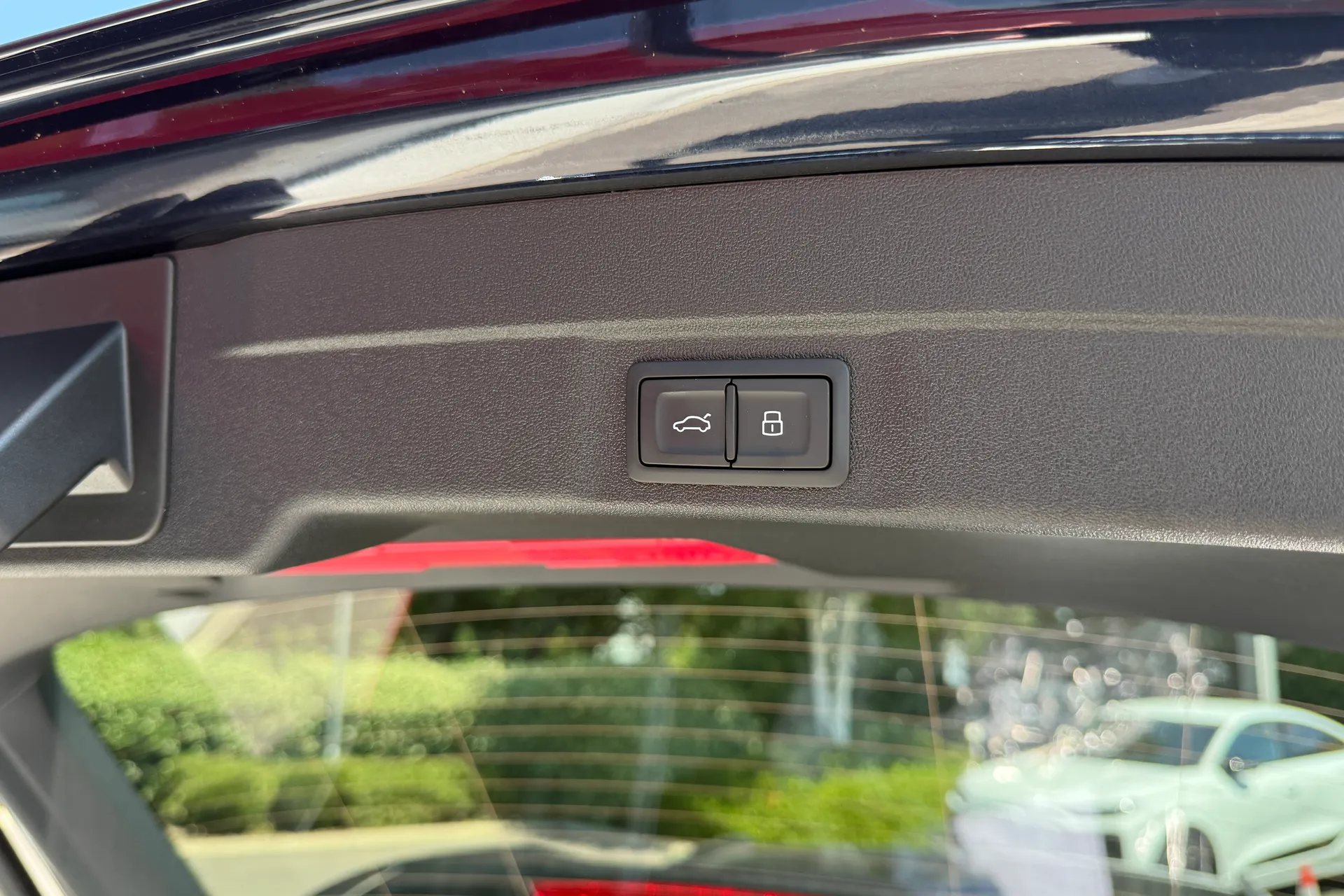 Audi A6 Avant thumbnail image number 24