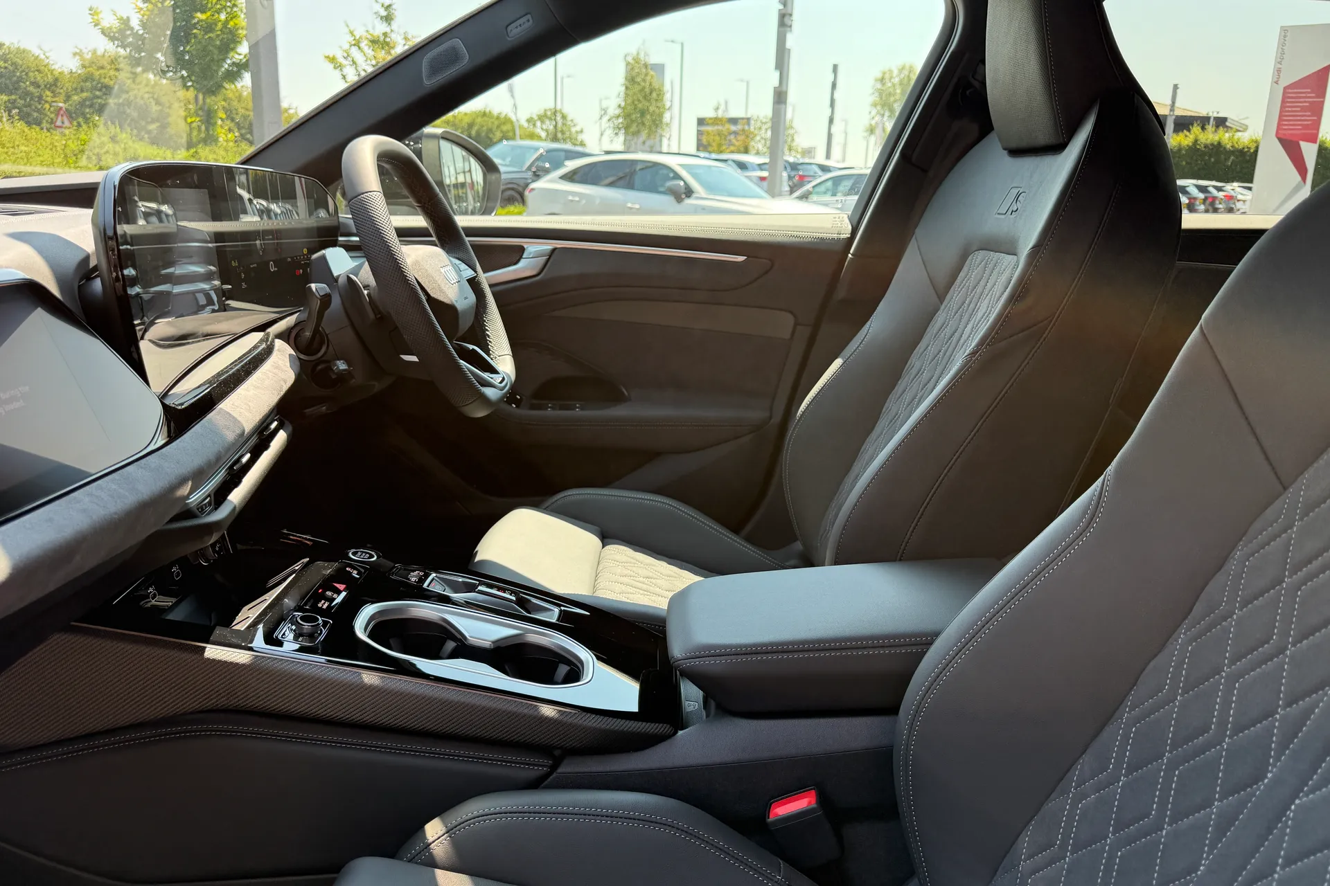 Audi A6 Avant thumbnail image number 18