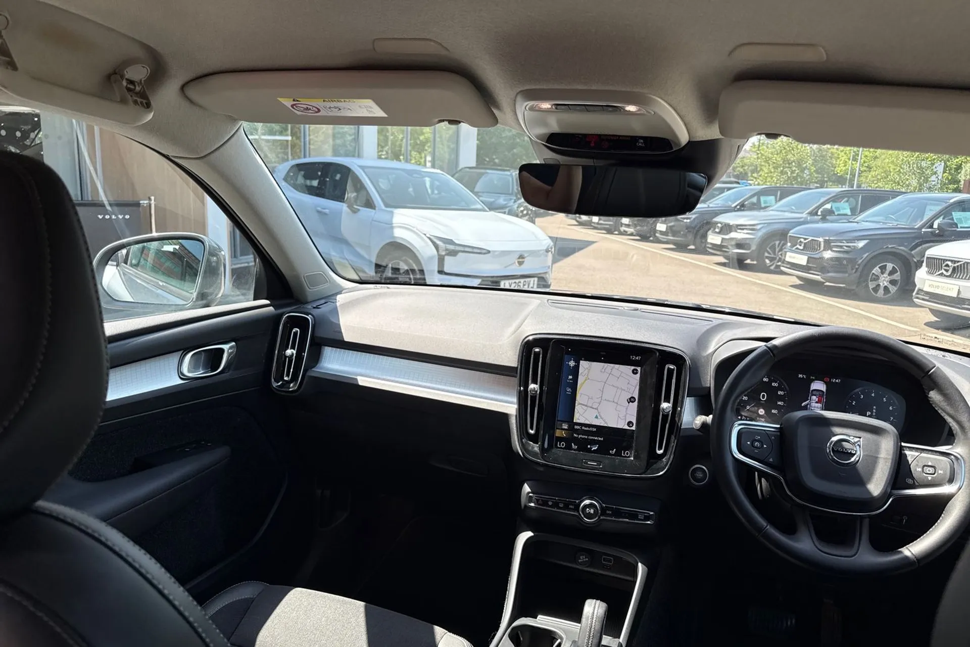Volvo XC40 thumbnail image number 32