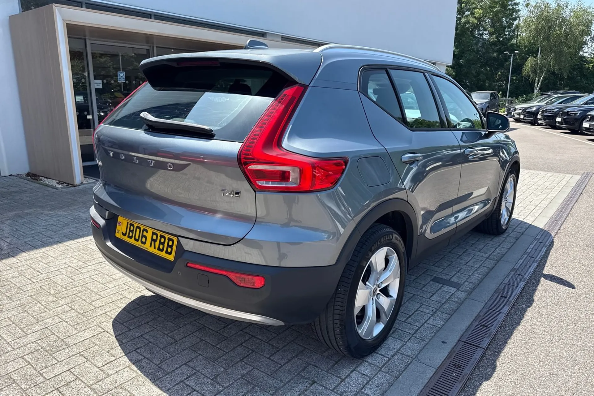 Volvo XC40 thumbnail image number 8