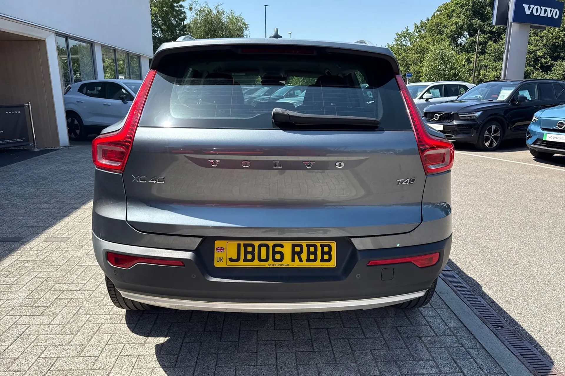 Volvo XC40 thumbnail image number 9