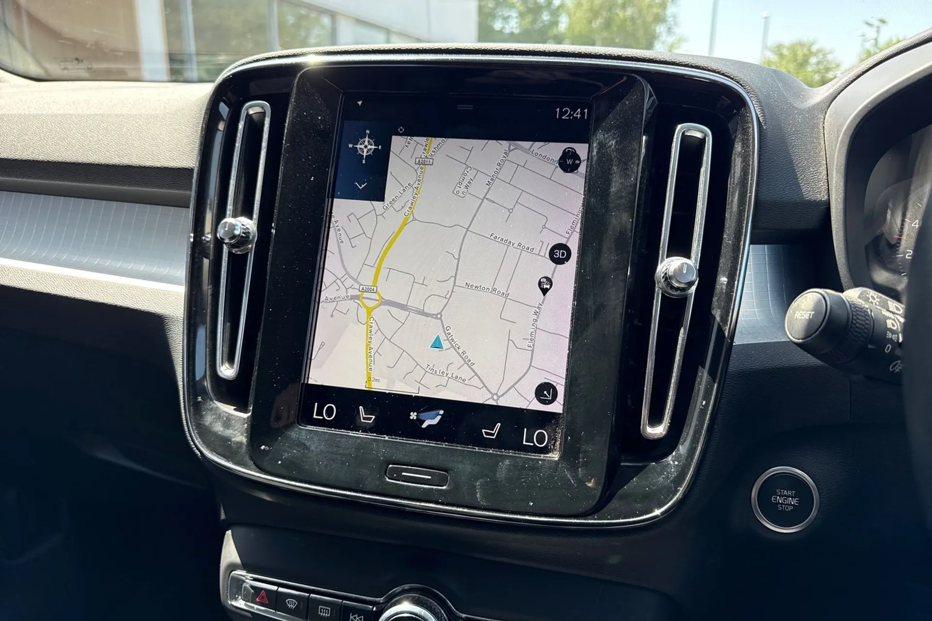 Volvo XC40 thumbnail image number 5