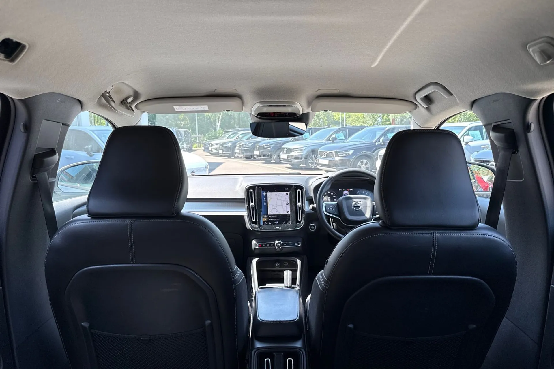 Volvo XC40 thumbnail image number 22