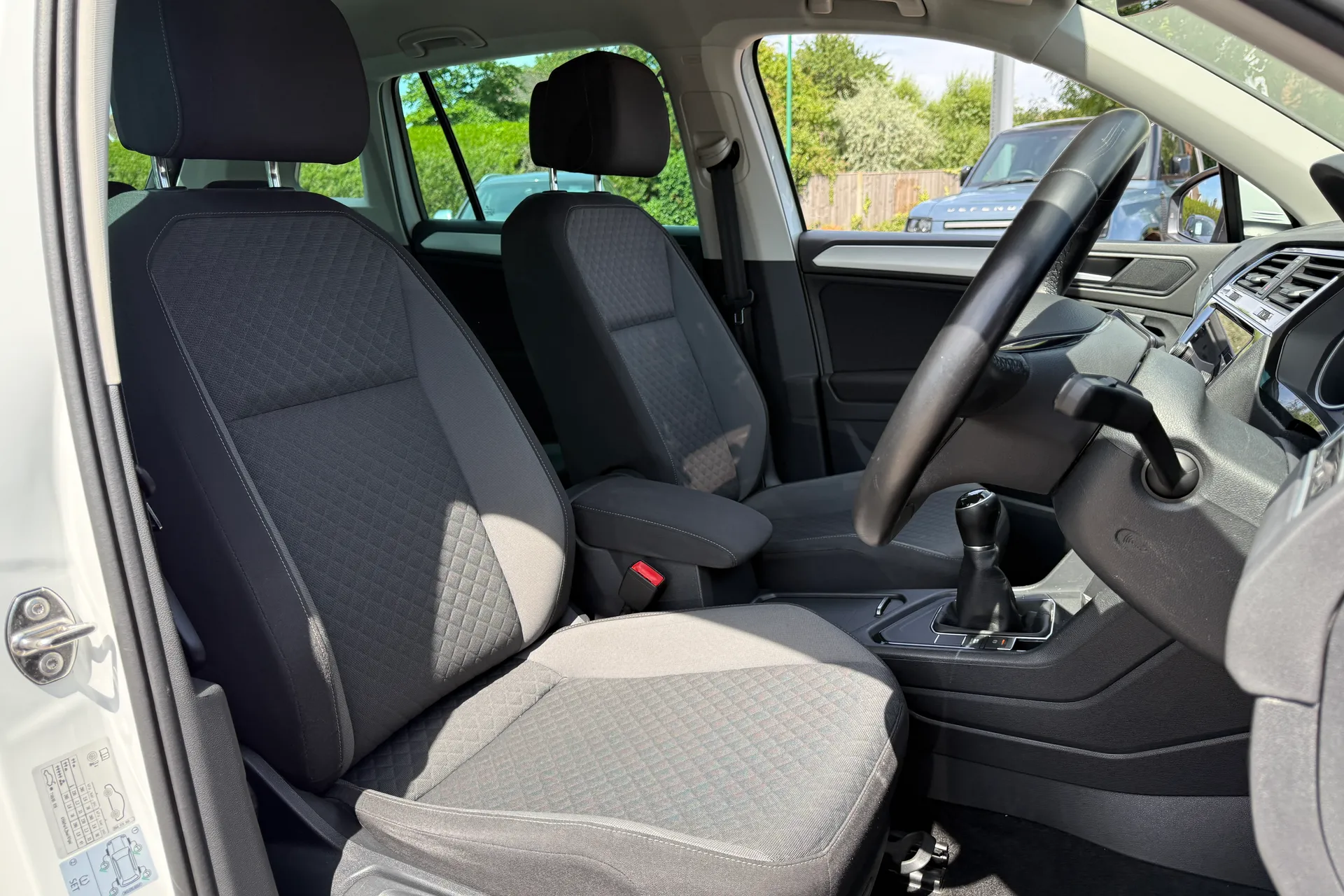 VOLKSWAGEN TIGUAN thumbnail image number 21
