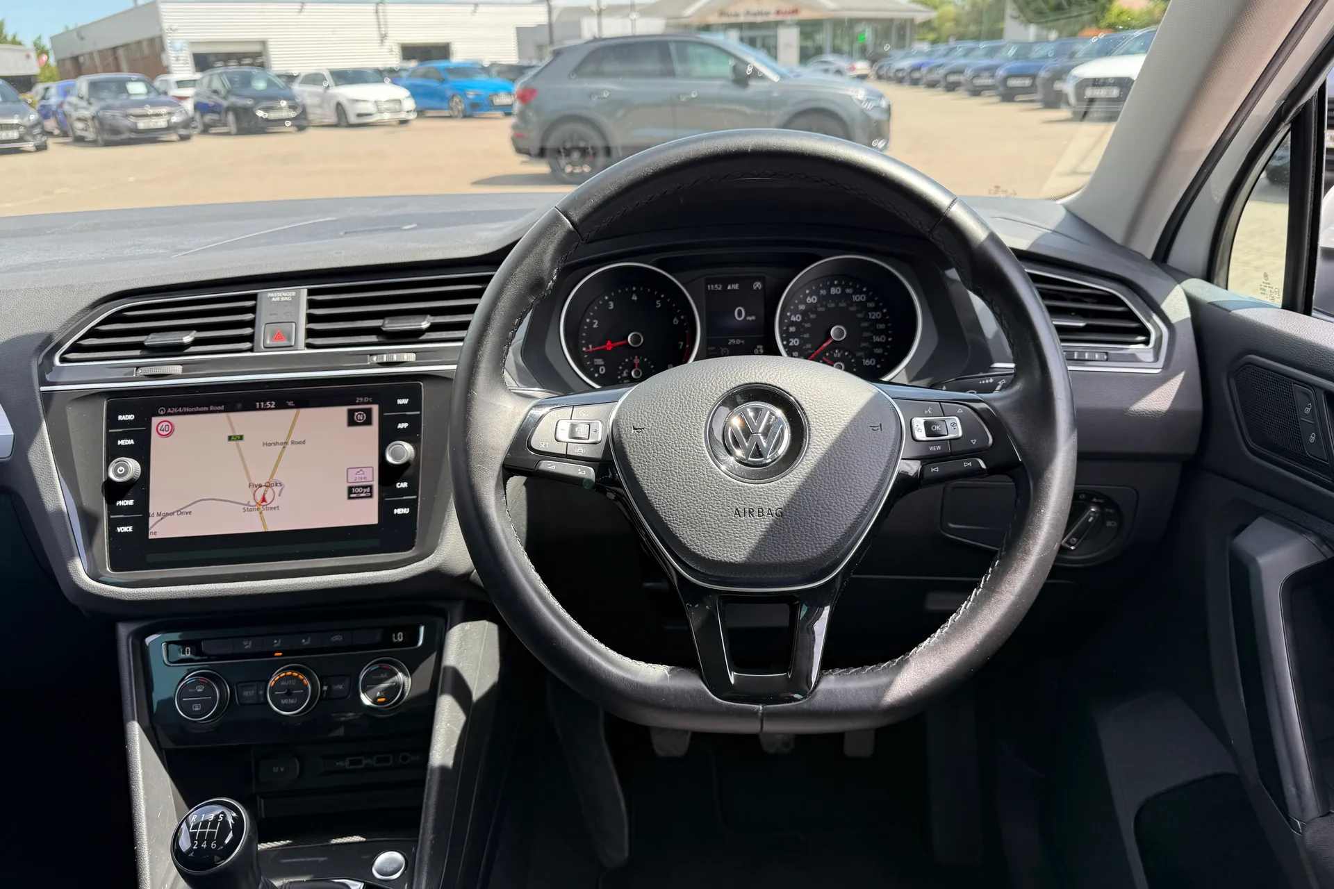 VOLKSWAGEN TIGUAN thumbnail image number 6