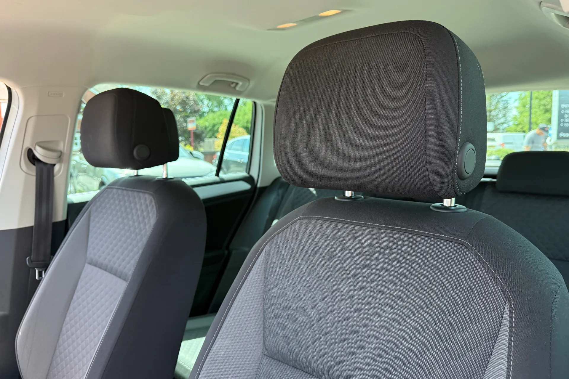 VOLKSWAGEN TIGUAN thumbnail image number 25