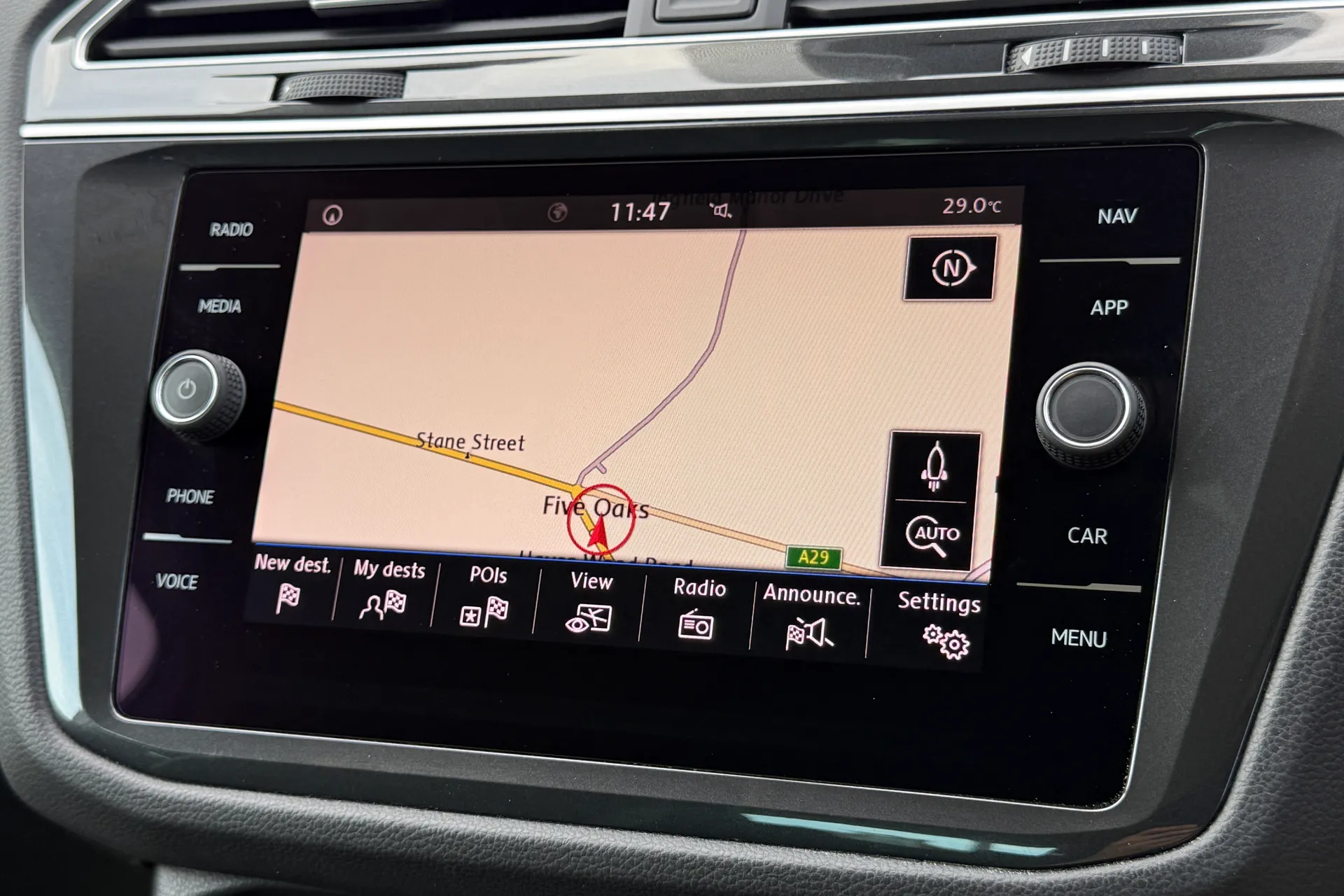 VOLKSWAGEN TIGUAN thumbnail image number 5