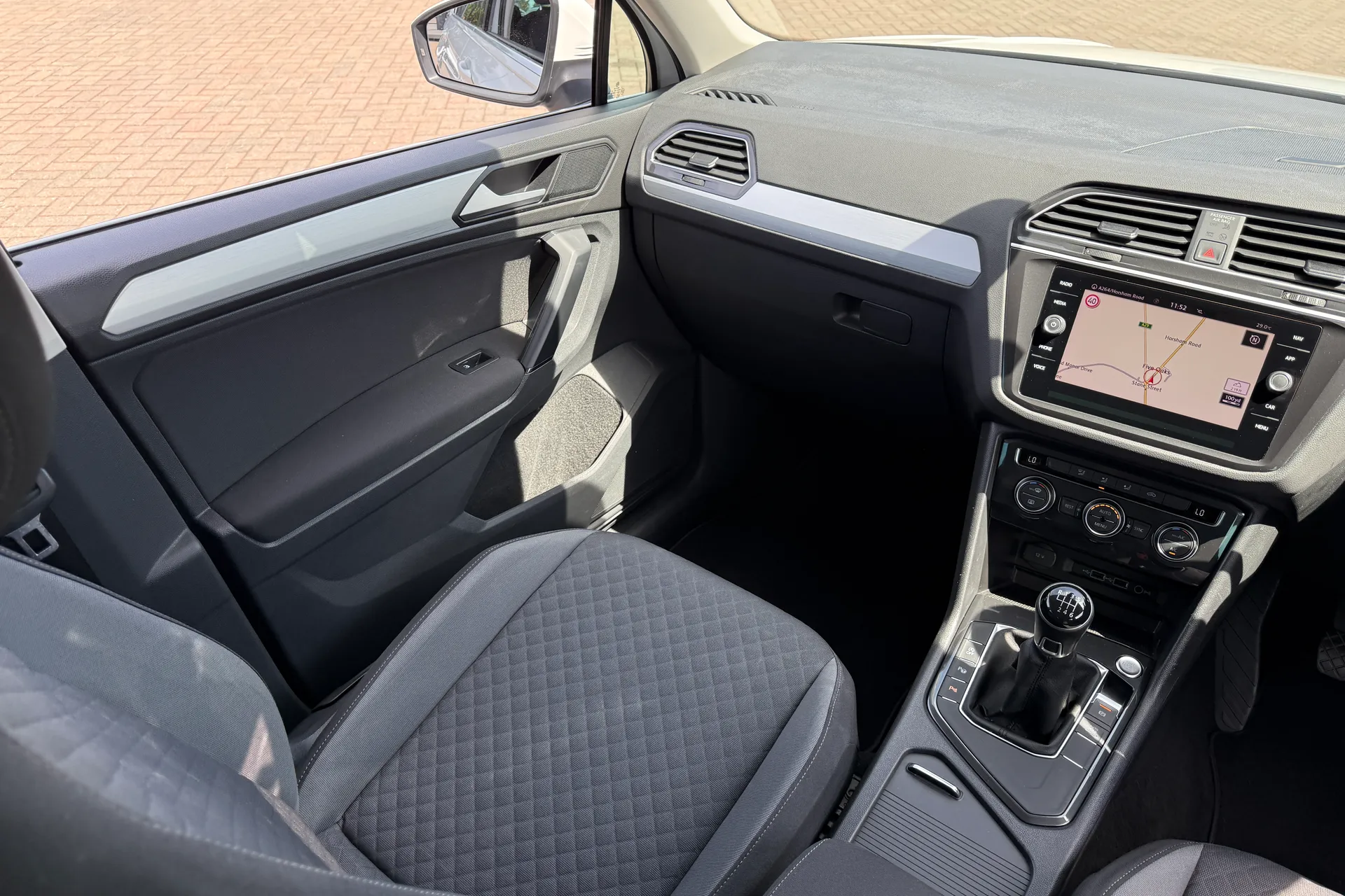 VOLKSWAGEN TIGUAN thumbnail image number 32