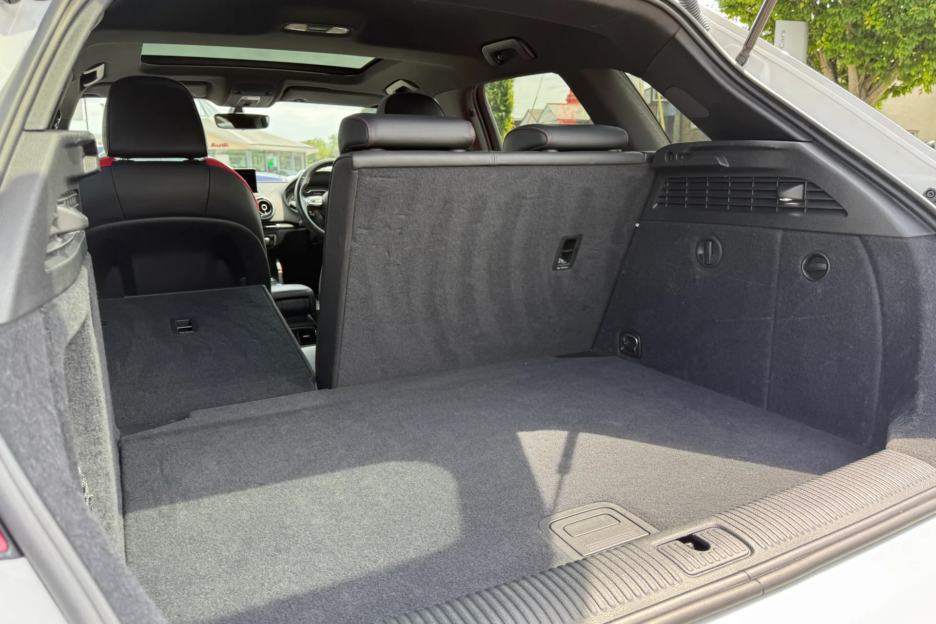 Audi A3 thumbnail image number 38