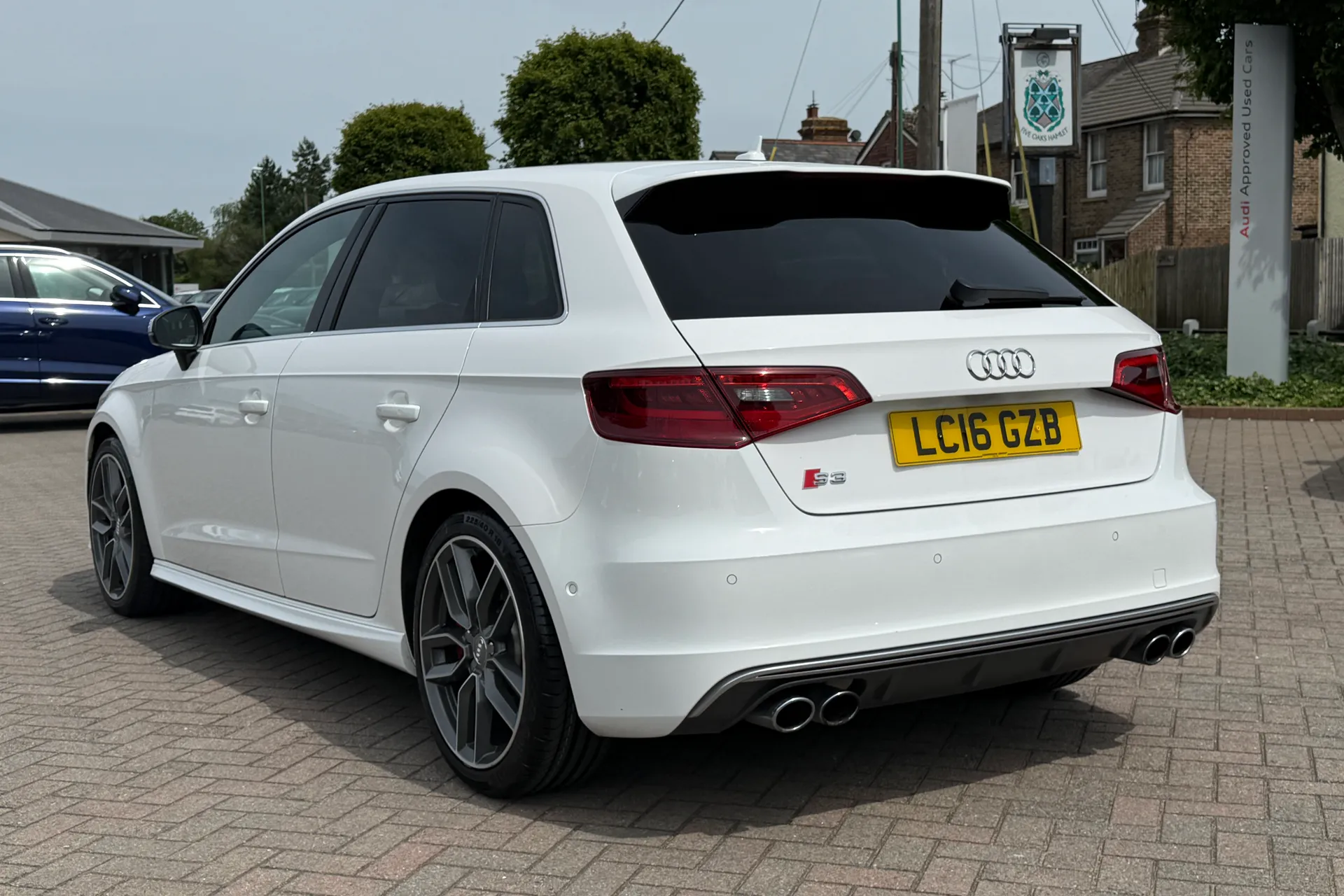 Audi A3 thumbnail image number 36