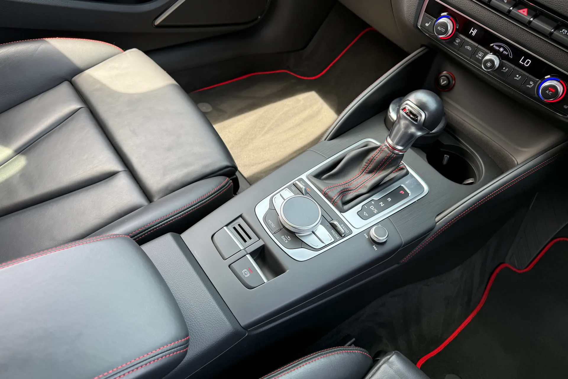 Audi A3 thumbnail image number 41