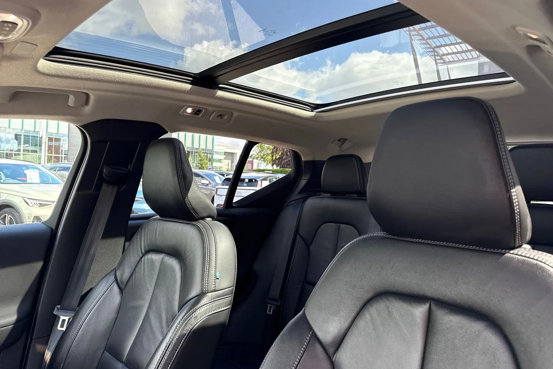 Volvo XC40 thumbnail image number 29