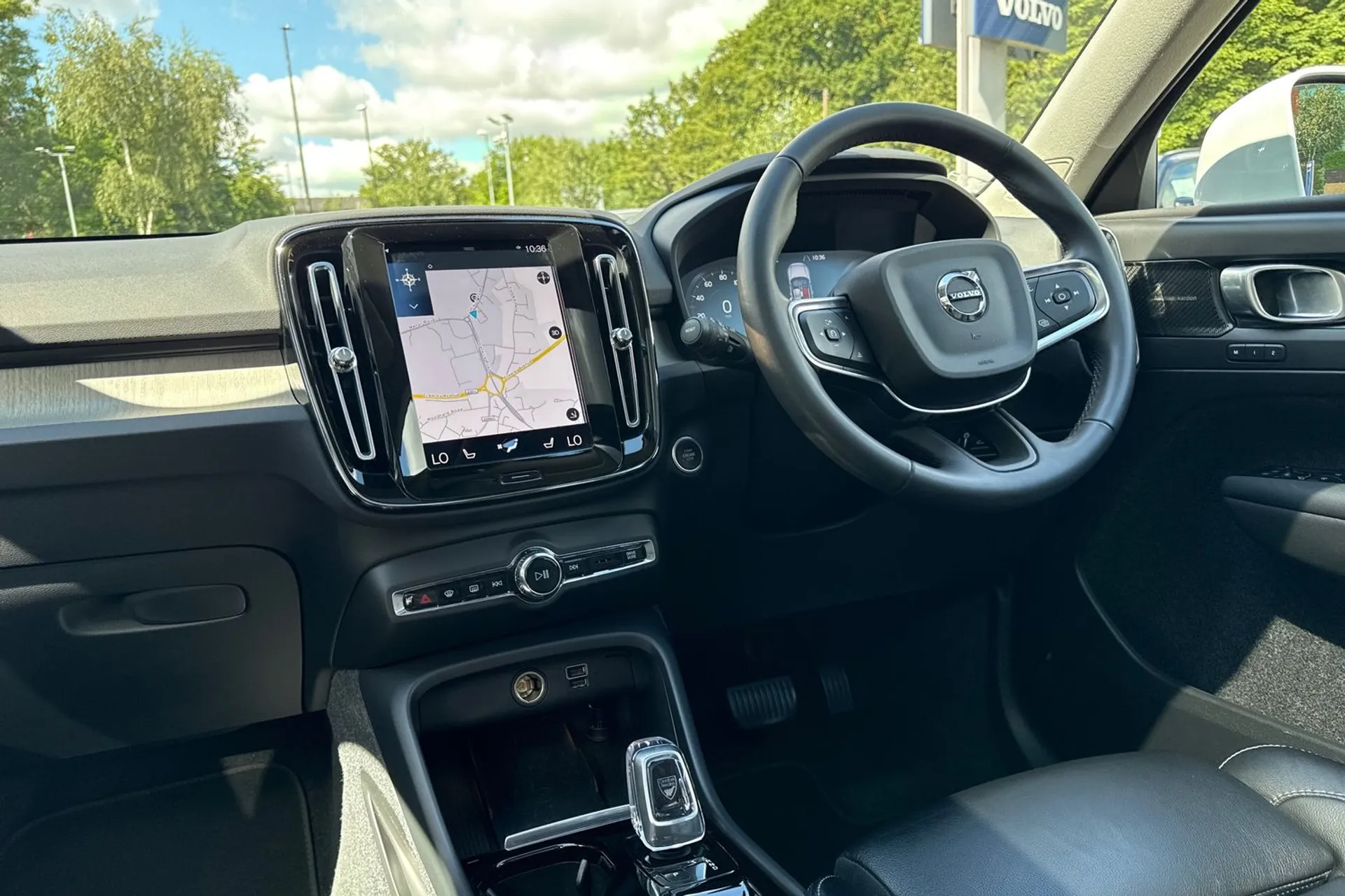 Volvo XC40 thumbnail image number 35