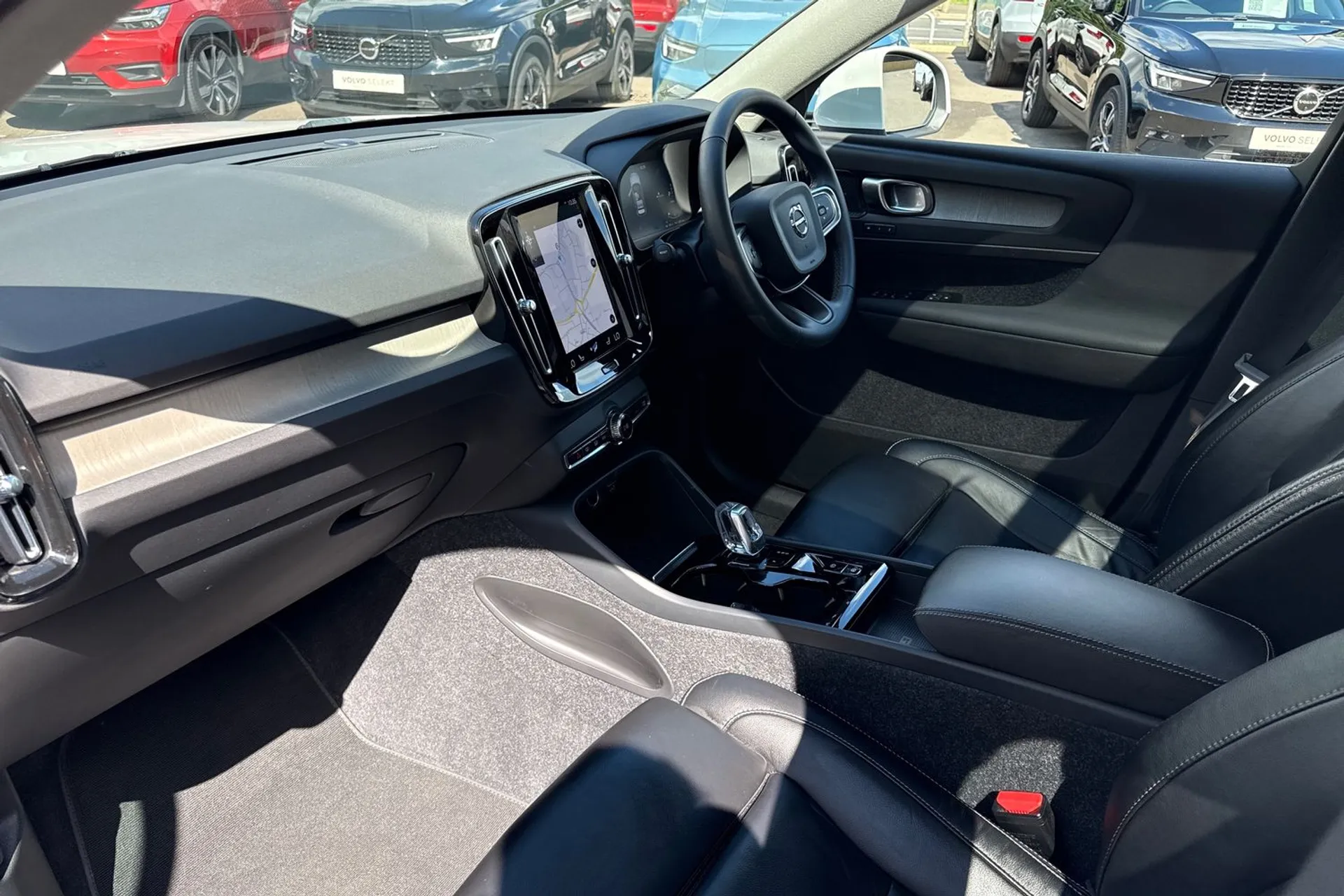 Volvo XC40 thumbnail image number 27