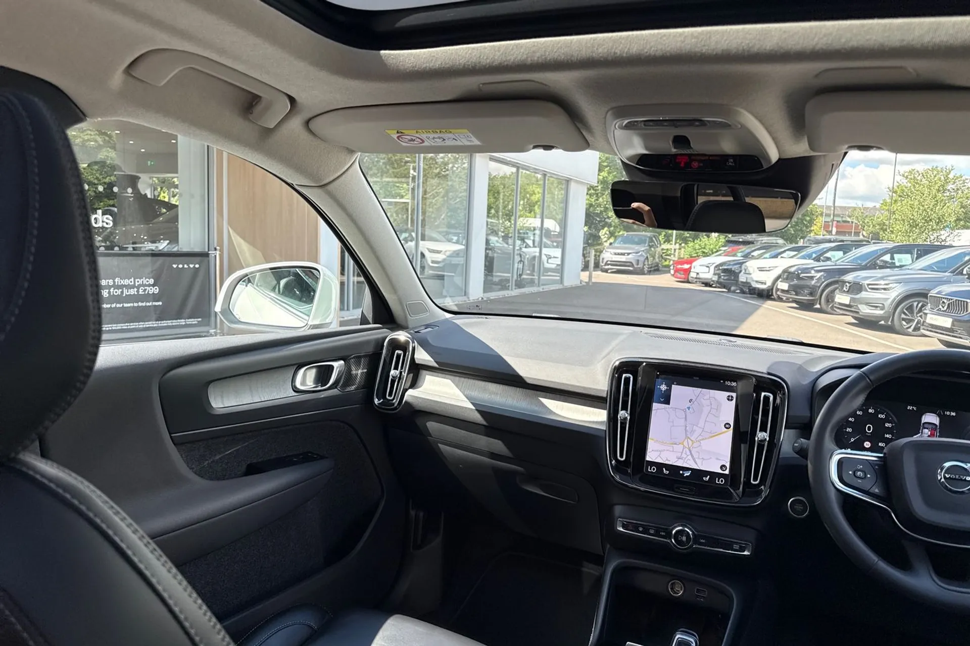 Volvo XC40 thumbnail image number 32