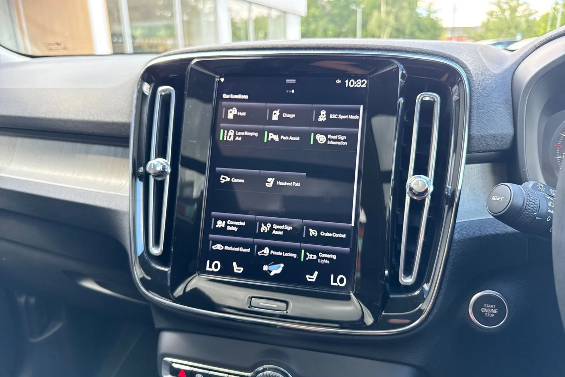 Volvo XC40 thumbnail image number 42
