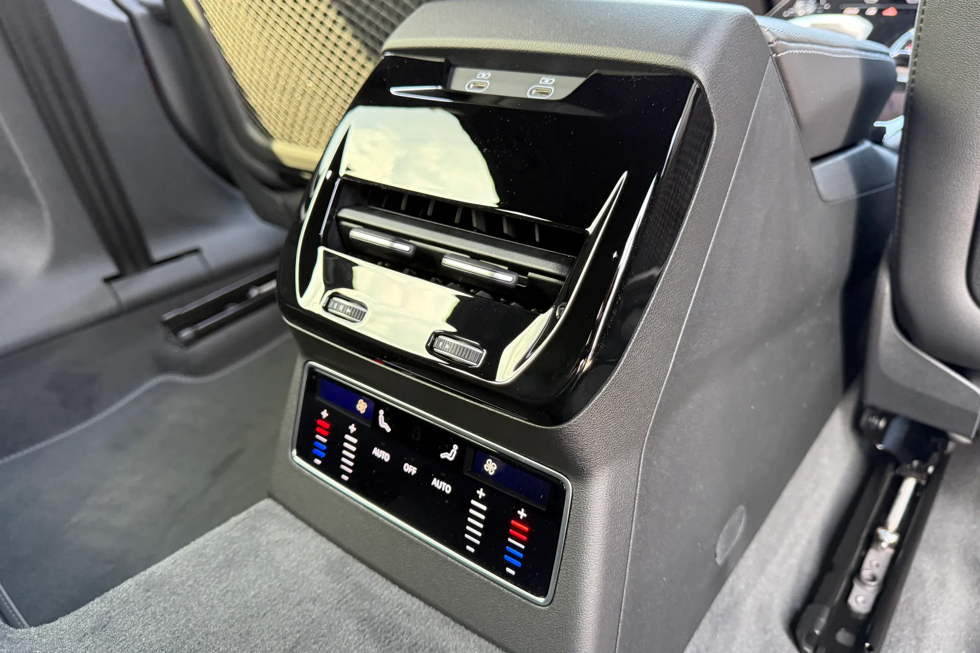 Audi A6 thumbnail image number 57