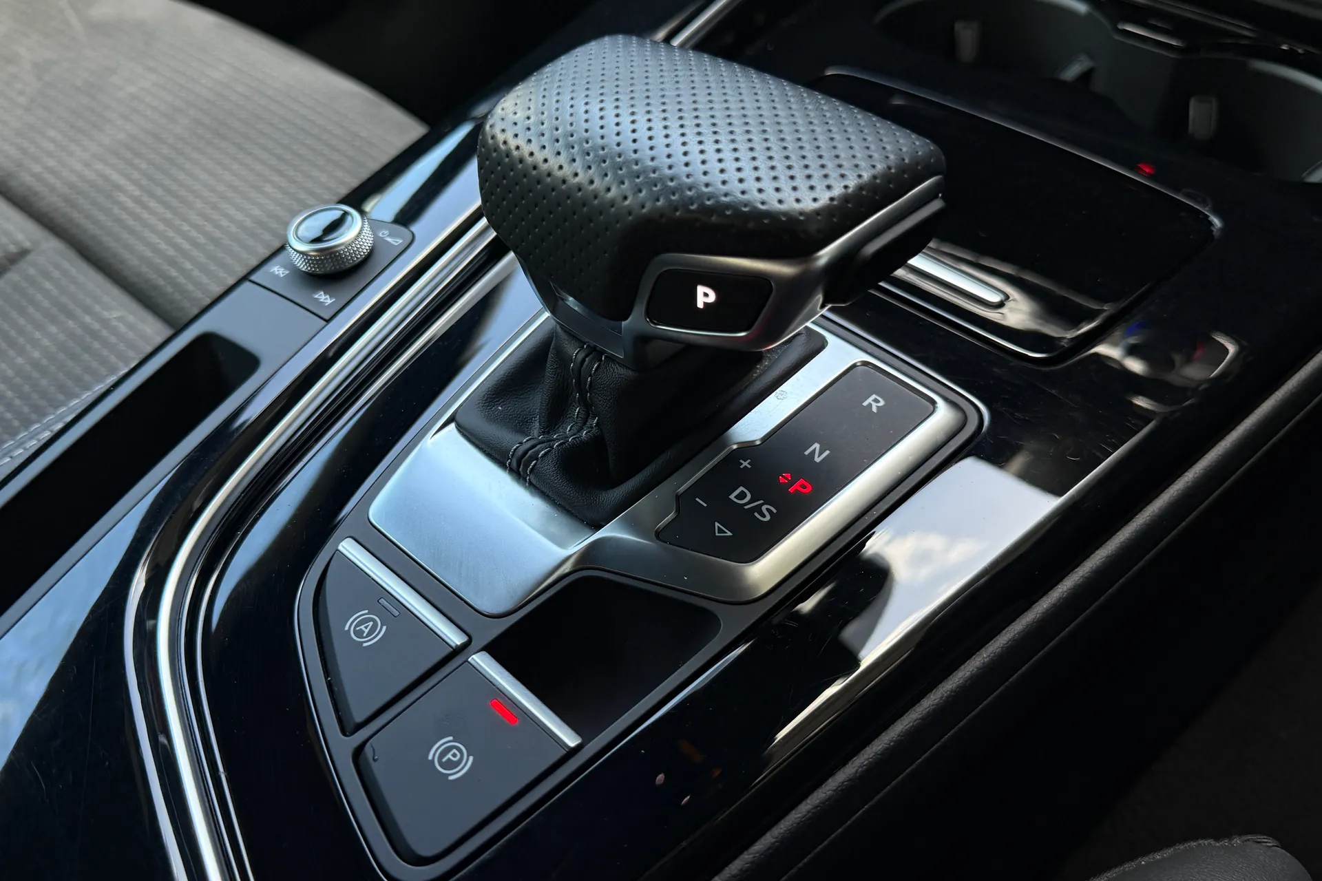 Audi A5 thumbnail image number 25