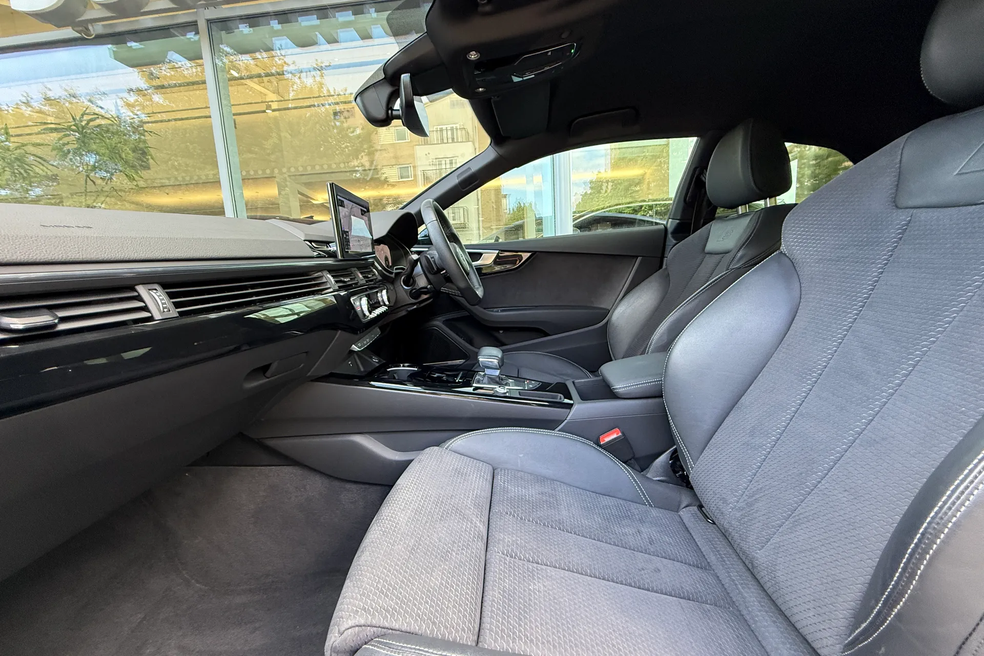 Audi A5 thumbnail image number 41